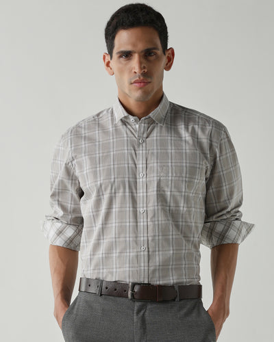 Men's Pure Cotton Checks Regular Fit Full Sleeve Casual Shirt - White & Beige