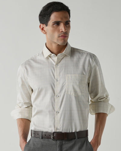 Men's Pure Cotton Checks Slim Fit Full Sleeve Formal Shirt - Brown