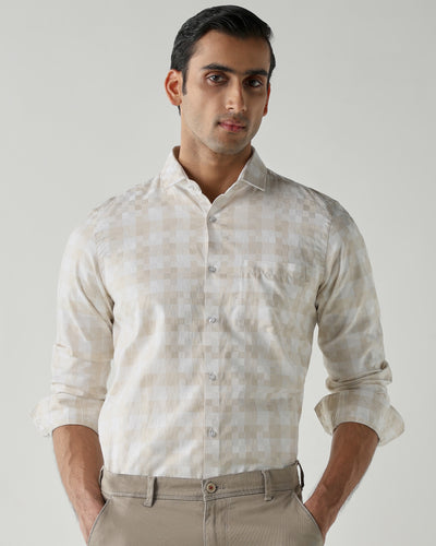 White/Fawn shirts crafted in 100% cotton