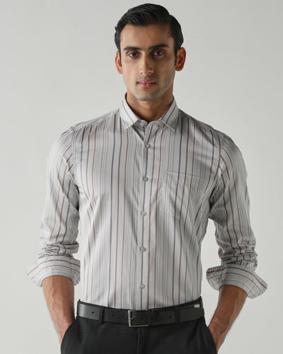 Grey/Brown shirts crafted in 100% cotton