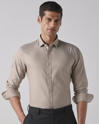 Men's Cotton Stretch Dobby Dobby Slim Fit Full Sleeve Casual Shirt - Beige