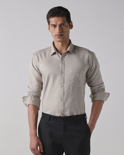 Men's Pure Cotton Dobby Dobby Slim Fit Full Sleeve Casual Shirt - Beige