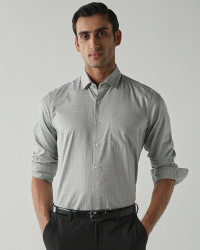 Men's Pure Cotton Checks Slim Fit Full Sleeve Formal Shirt - White & Black