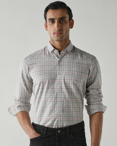 Men's Pure Cotton Checks Slim Fit Full Sleeve Casual Shirt - White & Green