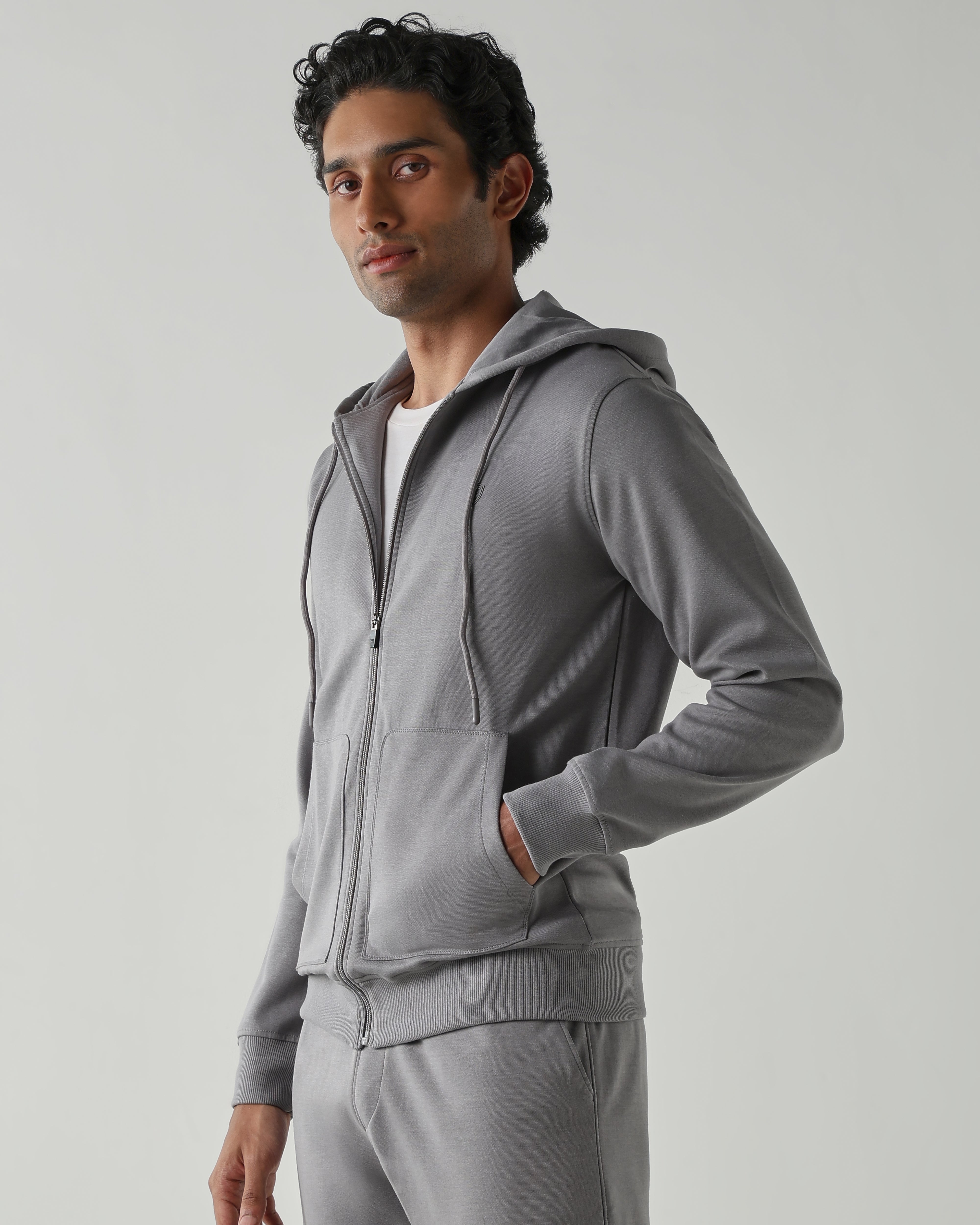 Round Neck Full sleeve Sweatshirts – Night Owl