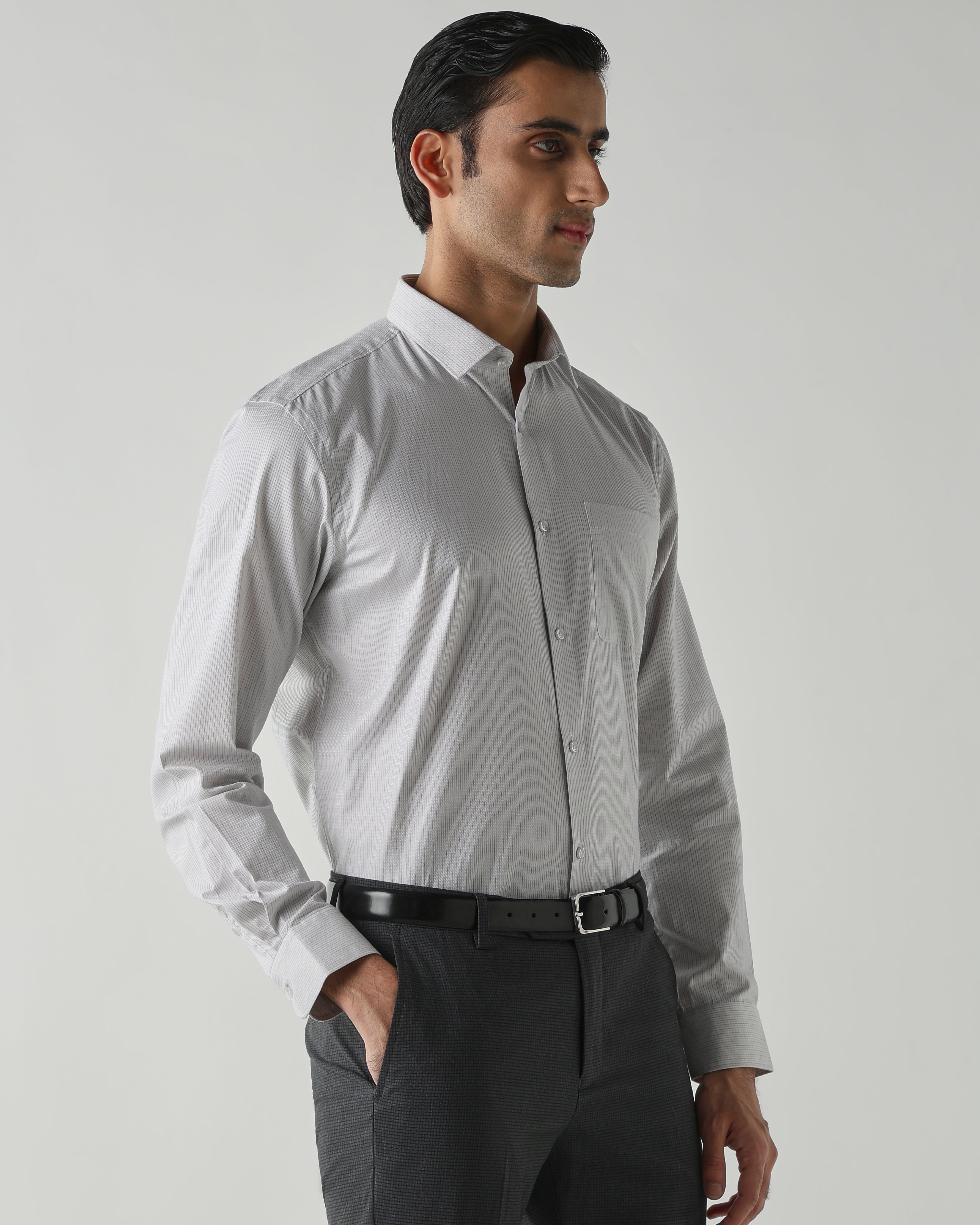 Grey shirts crafted in 100% cotton,