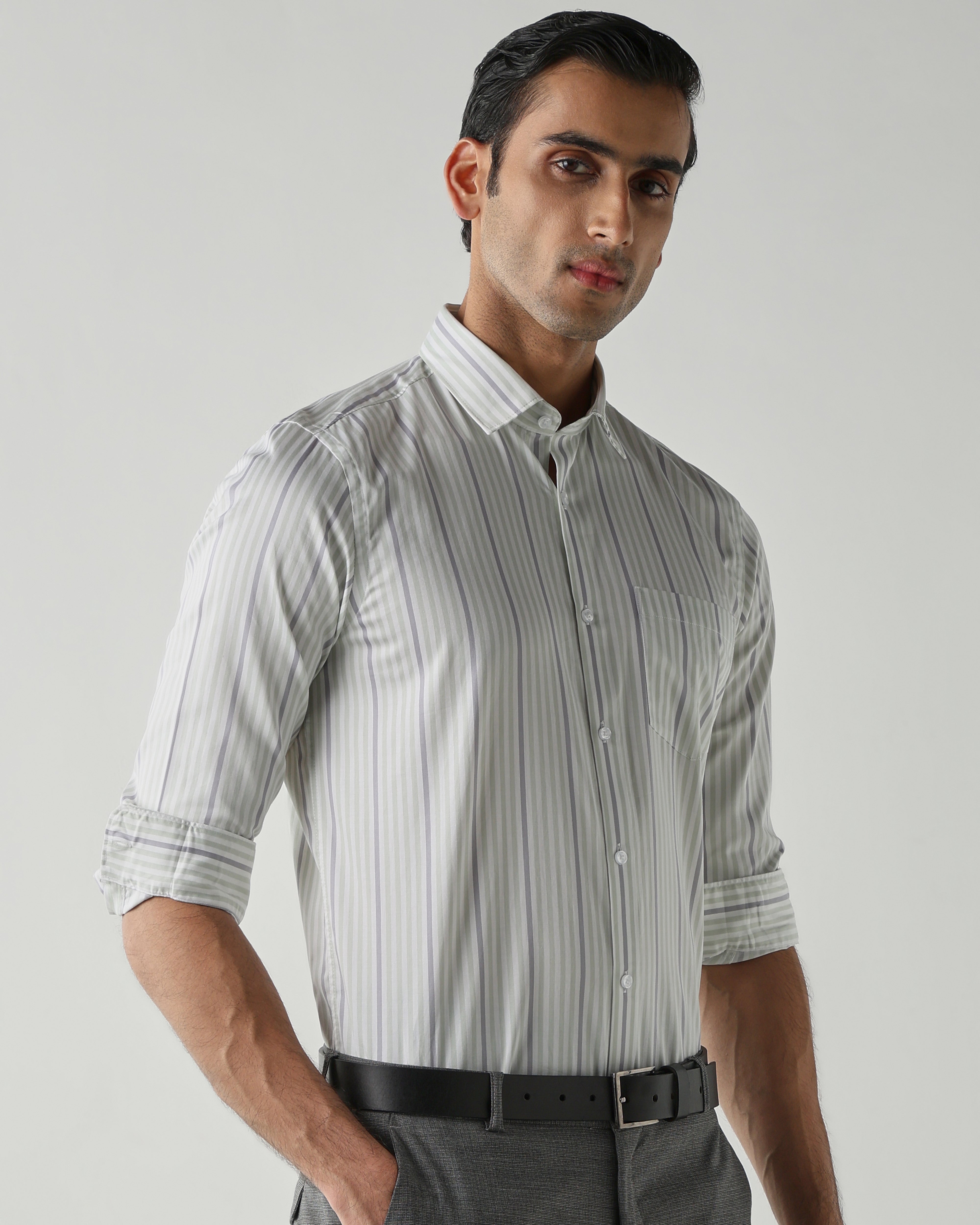 Grey/Pista shirts crafted in 100% cotton,