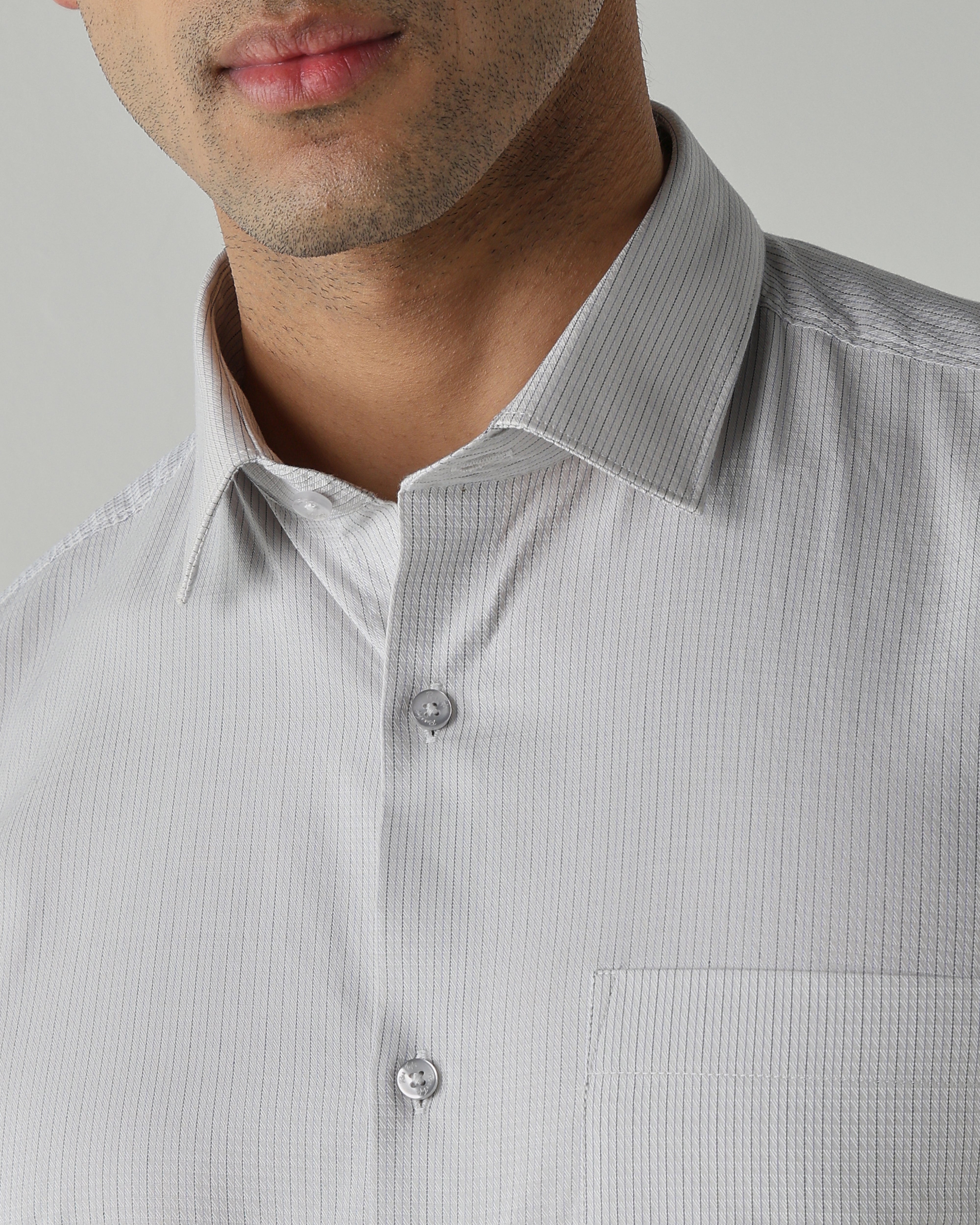 Grey shirts crafted in 100% cotton,