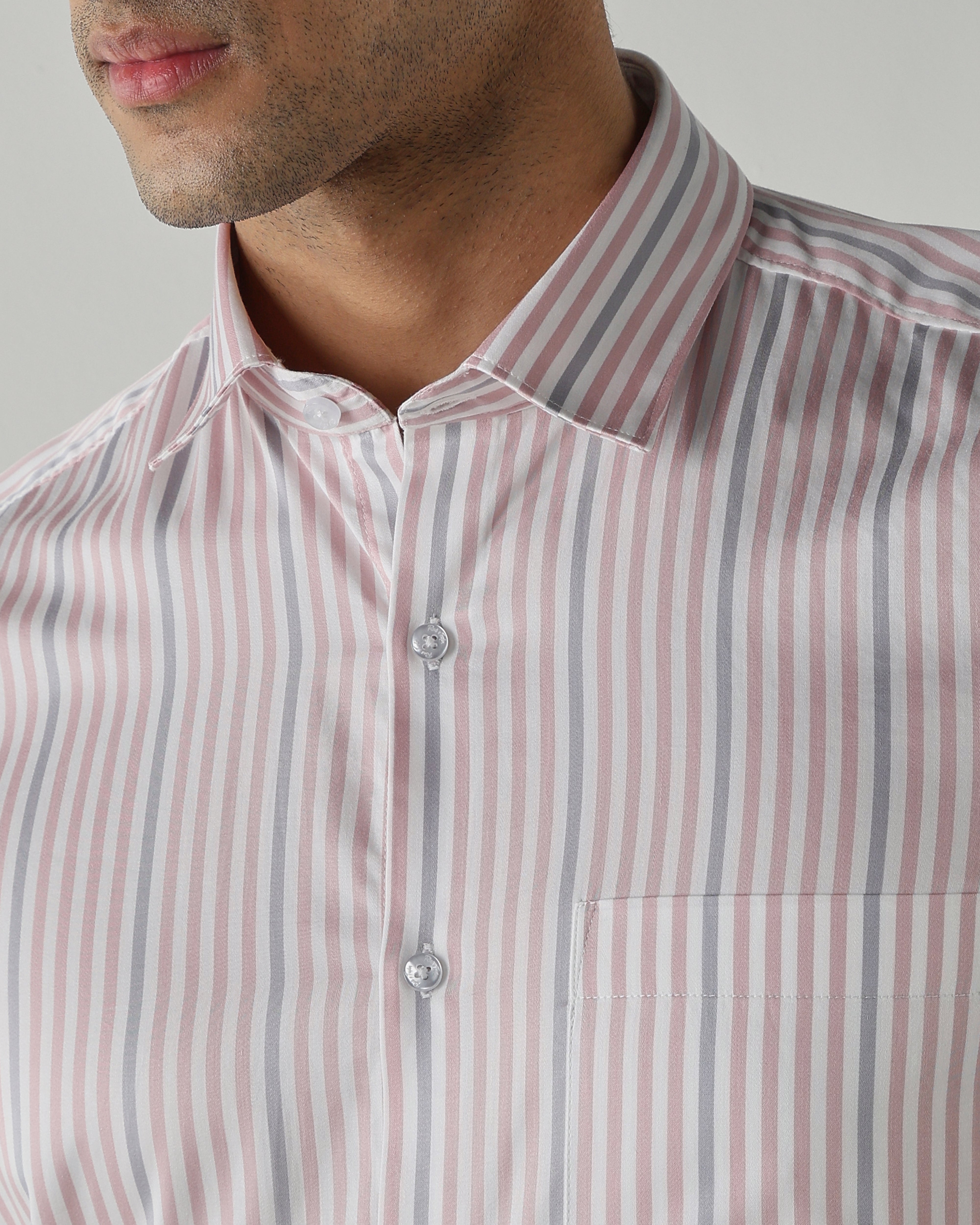 Grey/Pink shirts crafted in 100% cotton,