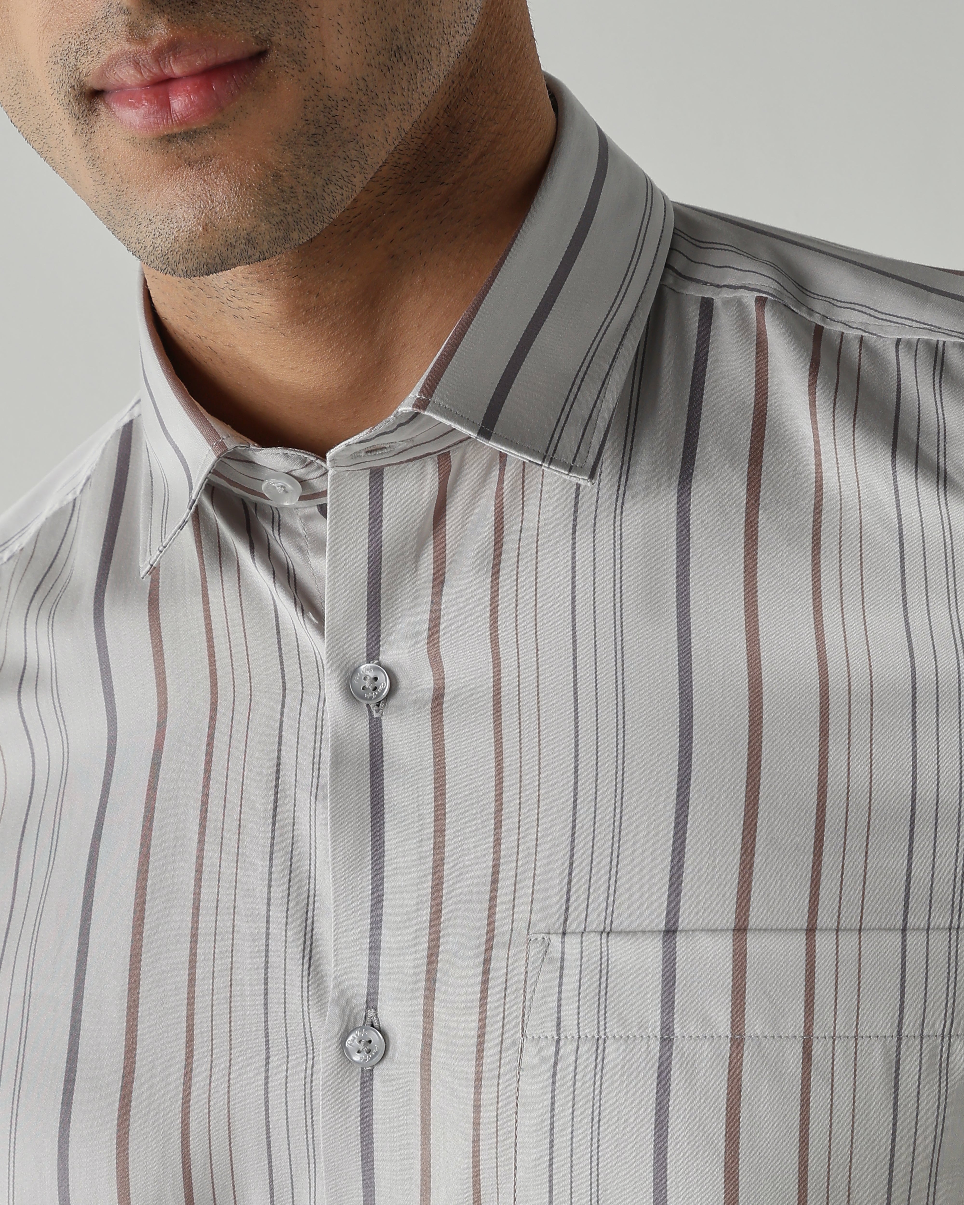 Grey/Brown shirts crafted in 100% cotton