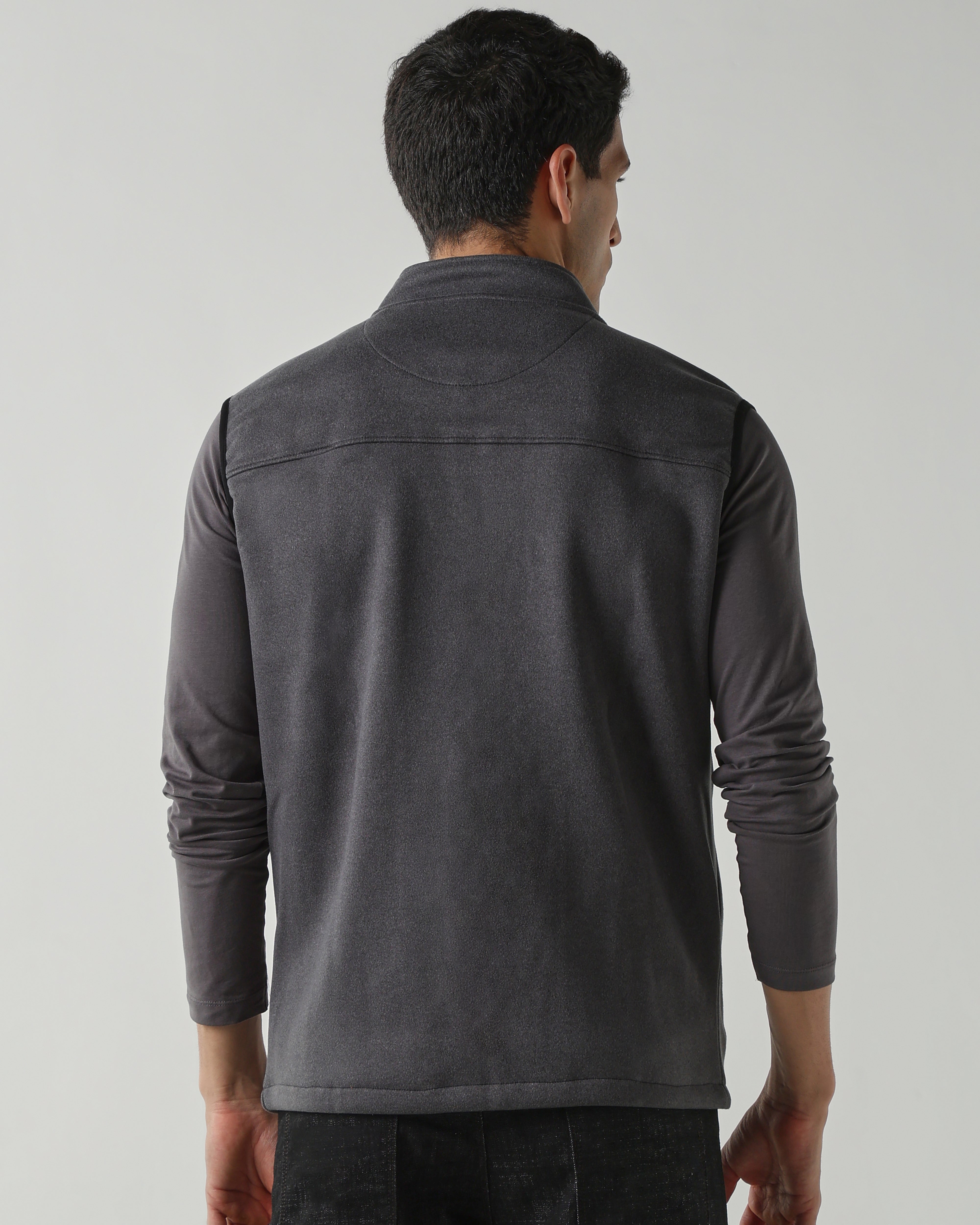 Round Neck Sleeveless Jackets – Anthra