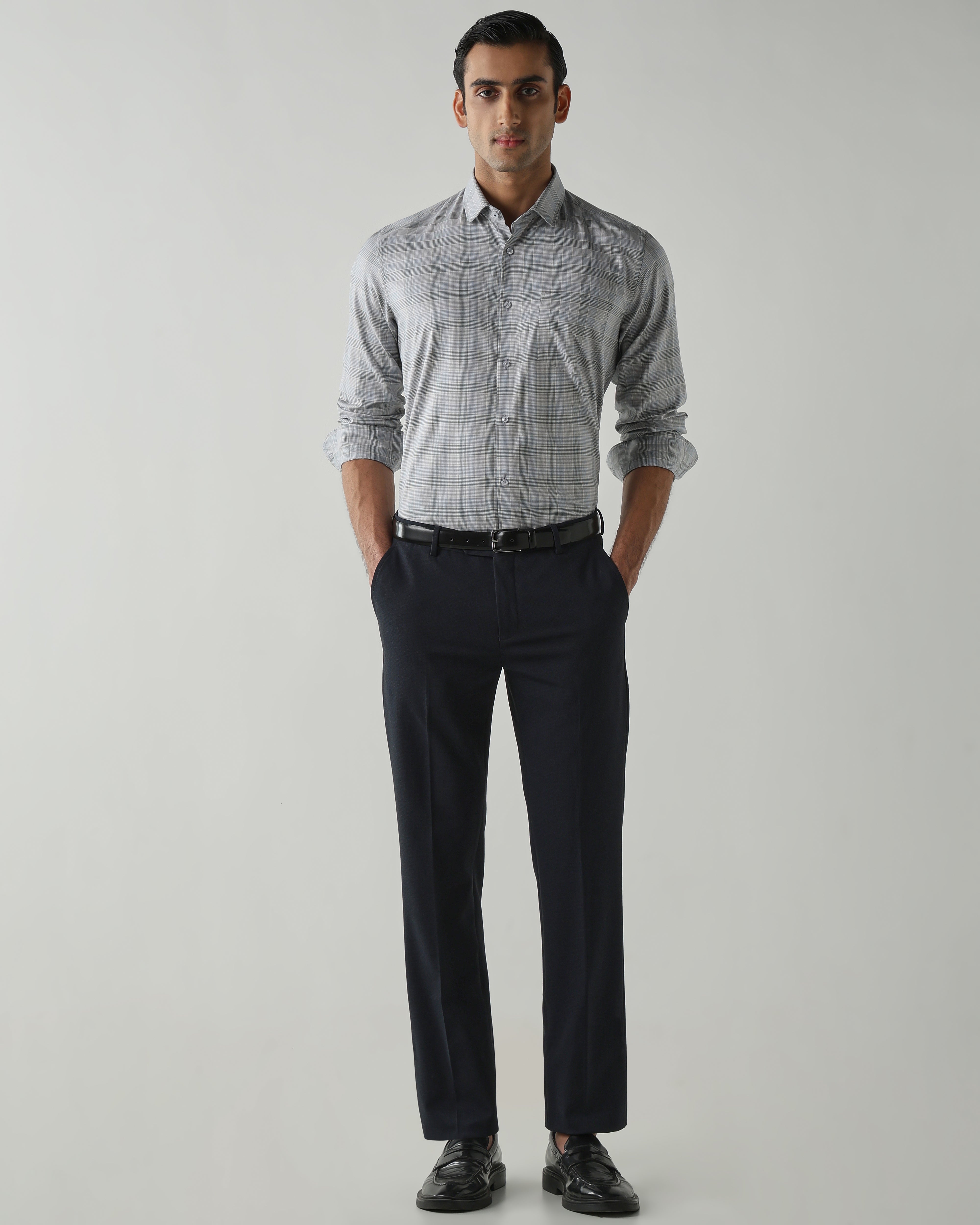 Lt Blue/Dk Blue shirts crafted in 100% cotton,