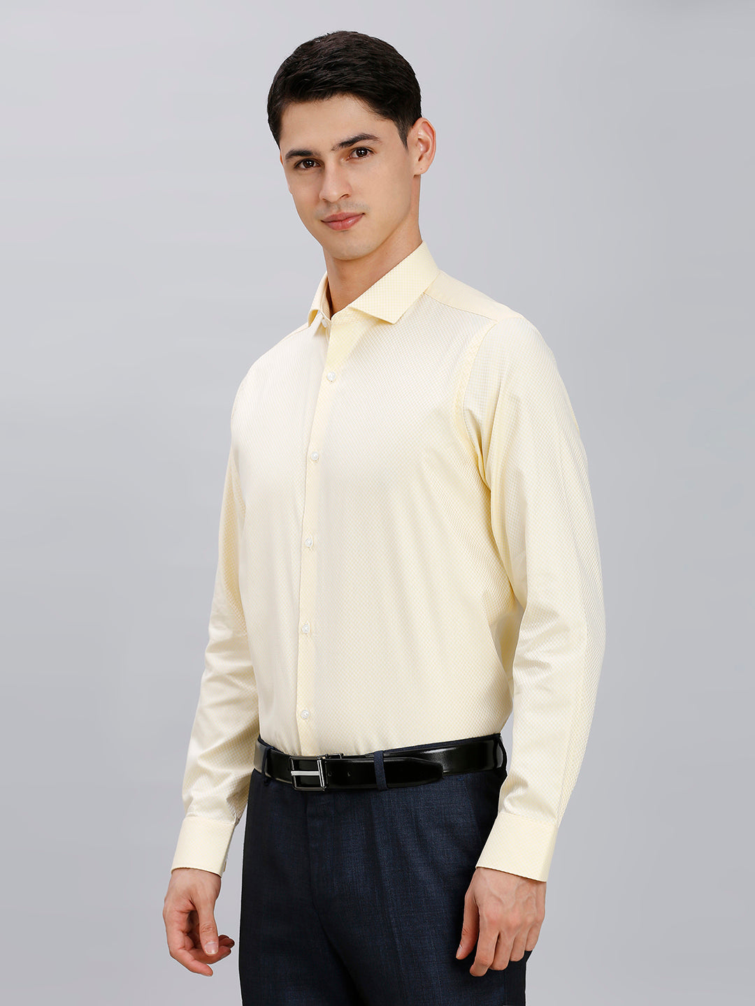 Yellow Solid 100% Cotton Slim Fit Formal Full Sleeve Shirt