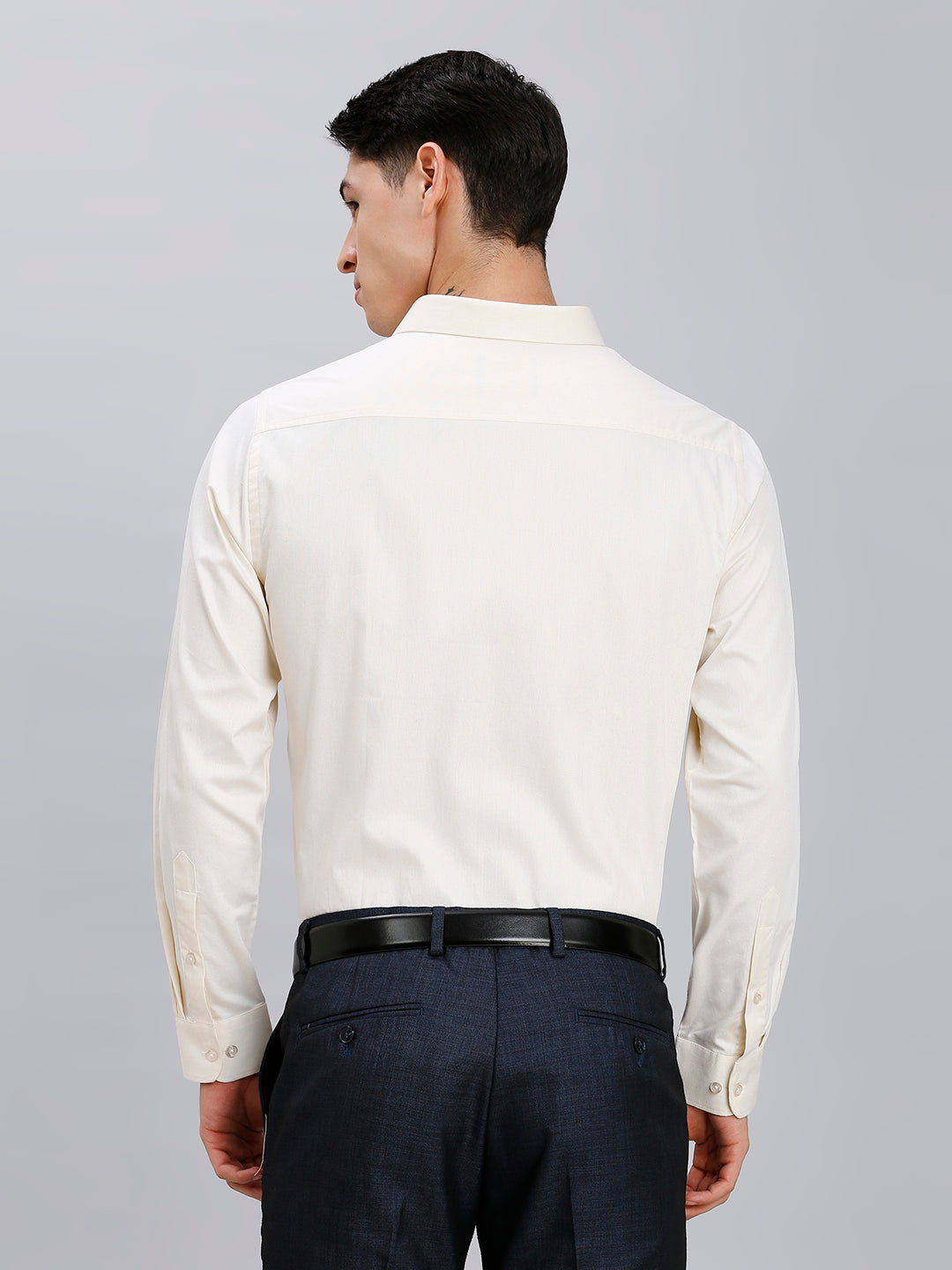 Cream Solid 100% Cotton Regular Fit Formal Full Sleeve Shirt