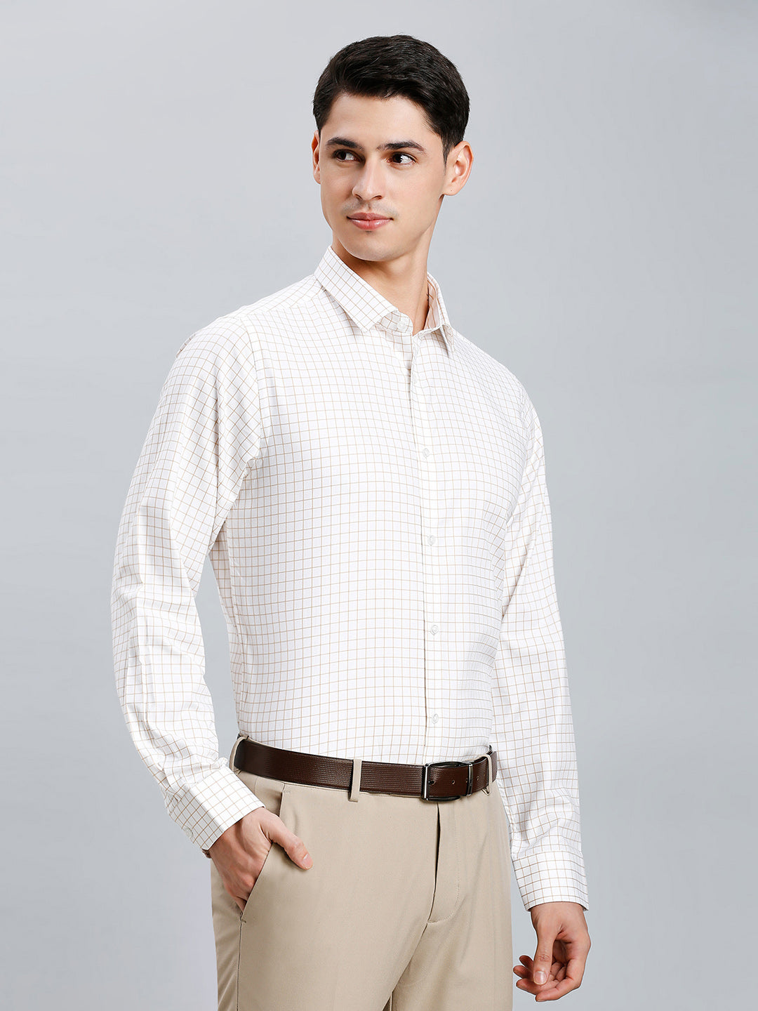 White & Beige Checks 100% Cotton Slim Fit Formal Full Sleeve Shirt