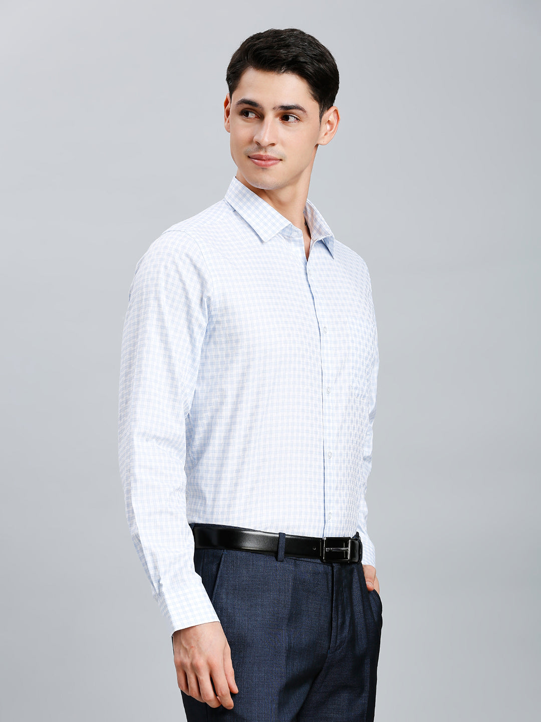 Comfort White & Blue Checks 100% Cotton Slim Fit Formal Full Sleeve Shirt