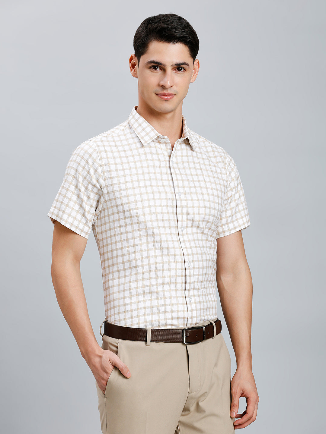 White & Brown Checks 100% Cotton Slim Fit Formal Half Sleeve Shirt