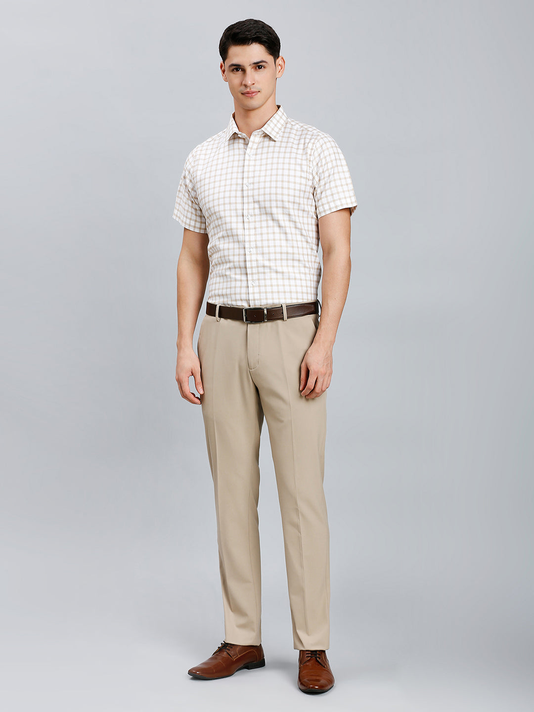 White & Brown Checks 100% Cotton Slim Fit Formal Half Sleeve Shirt