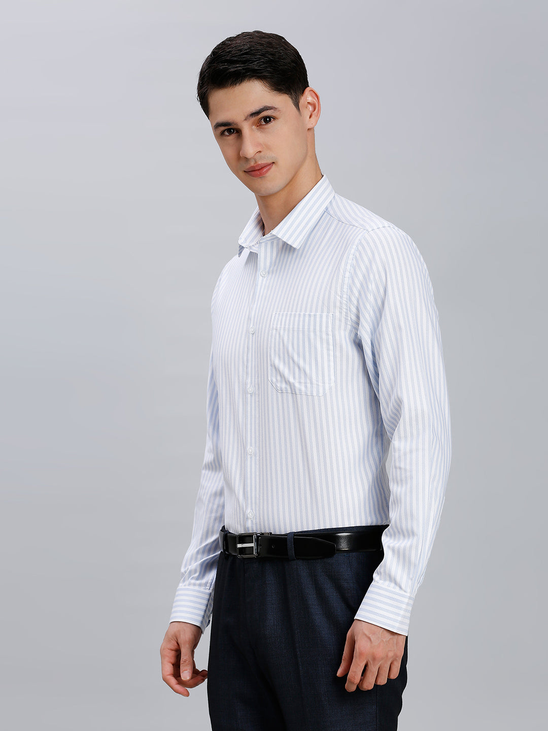 White & Blue Dobby Stripe 100% Cotton Slim Fit Formal Full Sleeve Shirt