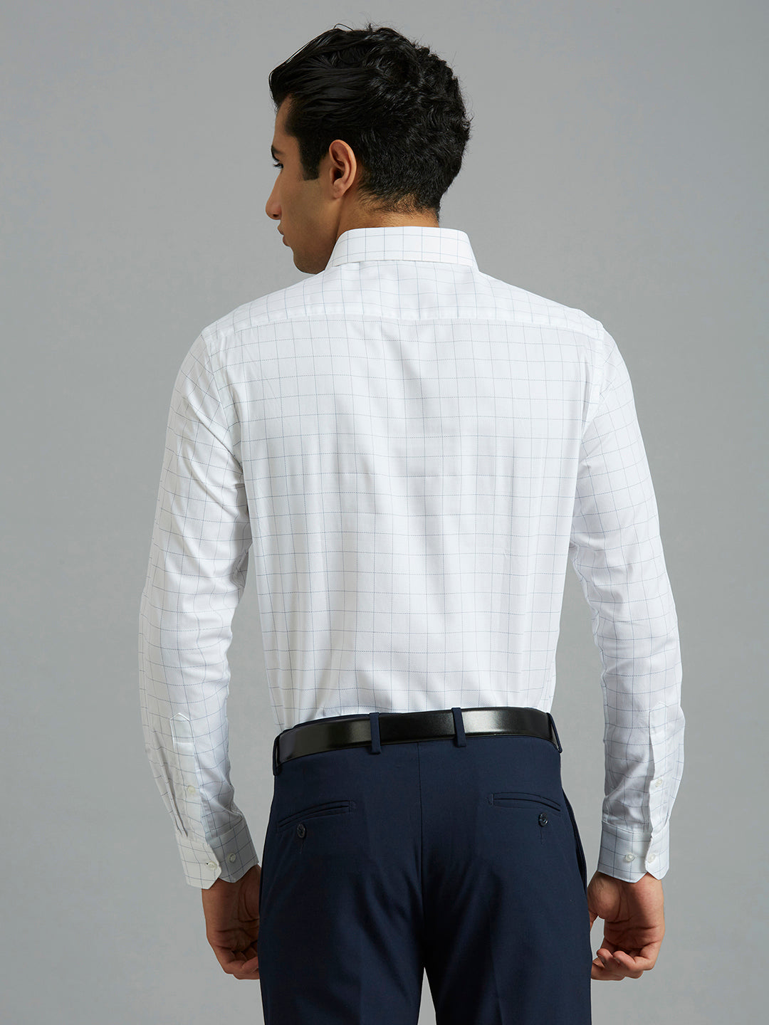 White & Navy Checks Pima Cotton Regular Fit Formal Full Sleeve Shirt