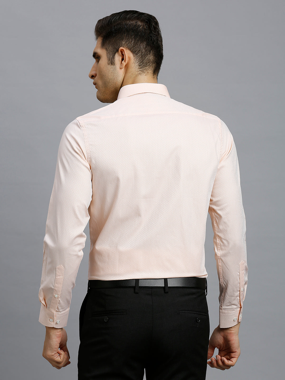 Peach Solid 100% Cotton Slim Fit Formal Full Sleeve Shirt