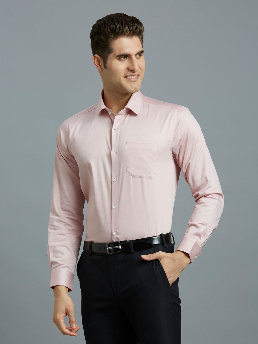 Light Pink Solid Gizacotton Regular Fit Formal Full Sleeve Shirt