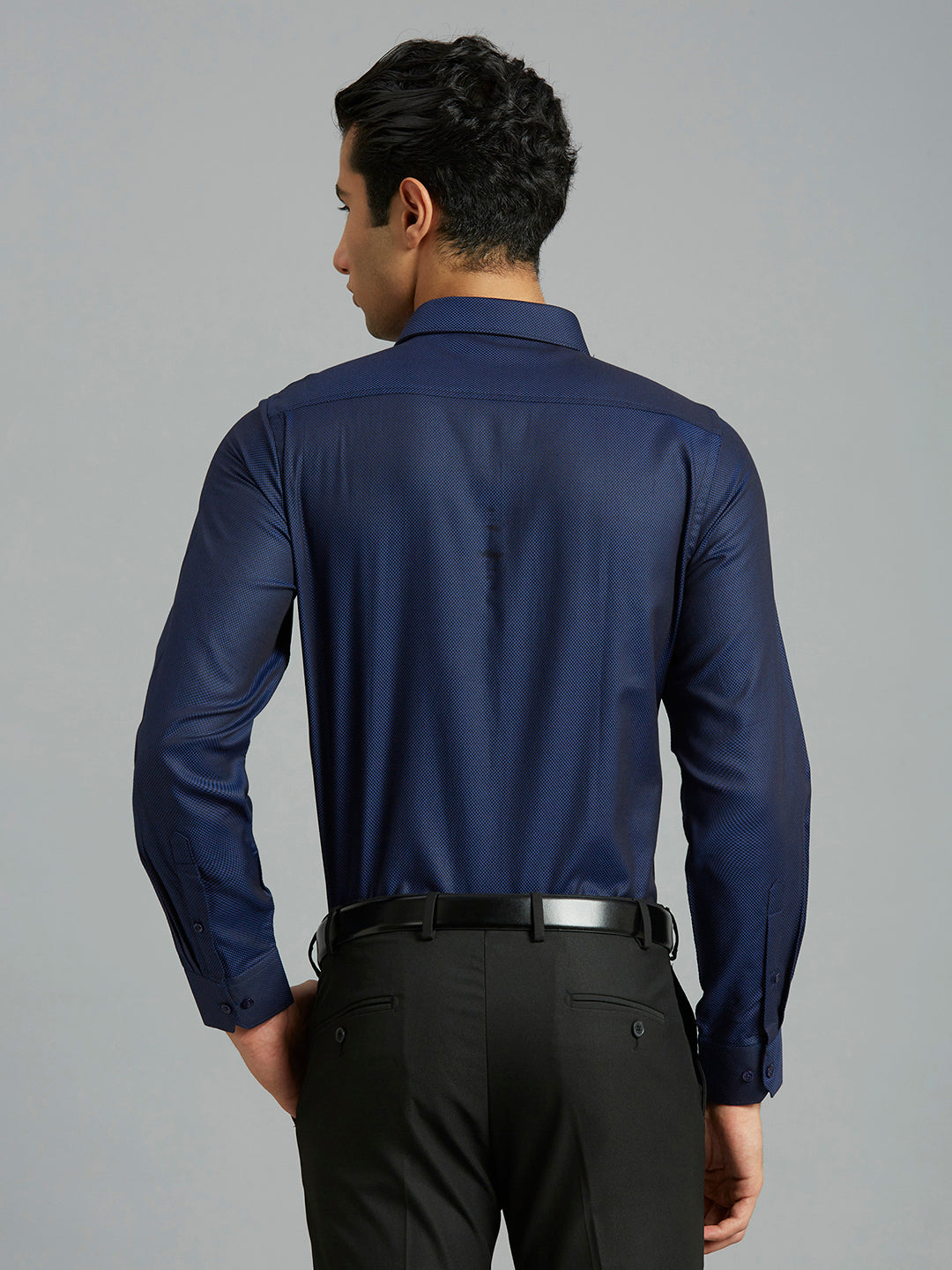 Modern Dark Blue Solid 100% Cotton Slim Fit Formal Full Sleeve Shirt