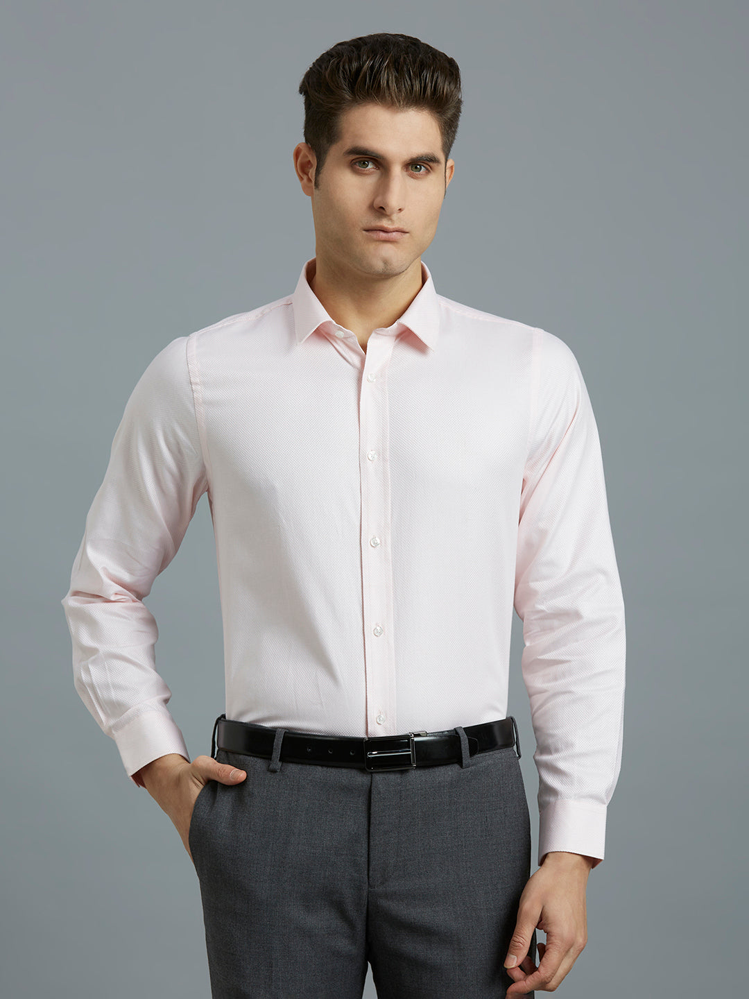 Elegant Light Pink Solid 100% Cotton Slim Fit Formal Full Sleeve Shirt