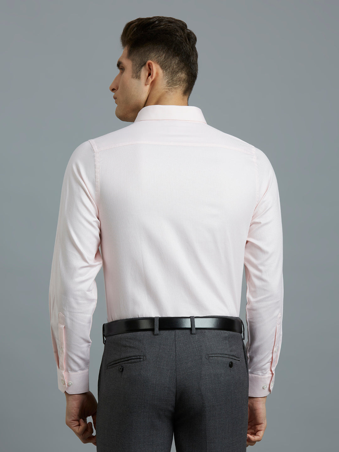 Elegant Light Pink Solid 100% Cotton Slim Fit Formal Full Sleeve Shirt