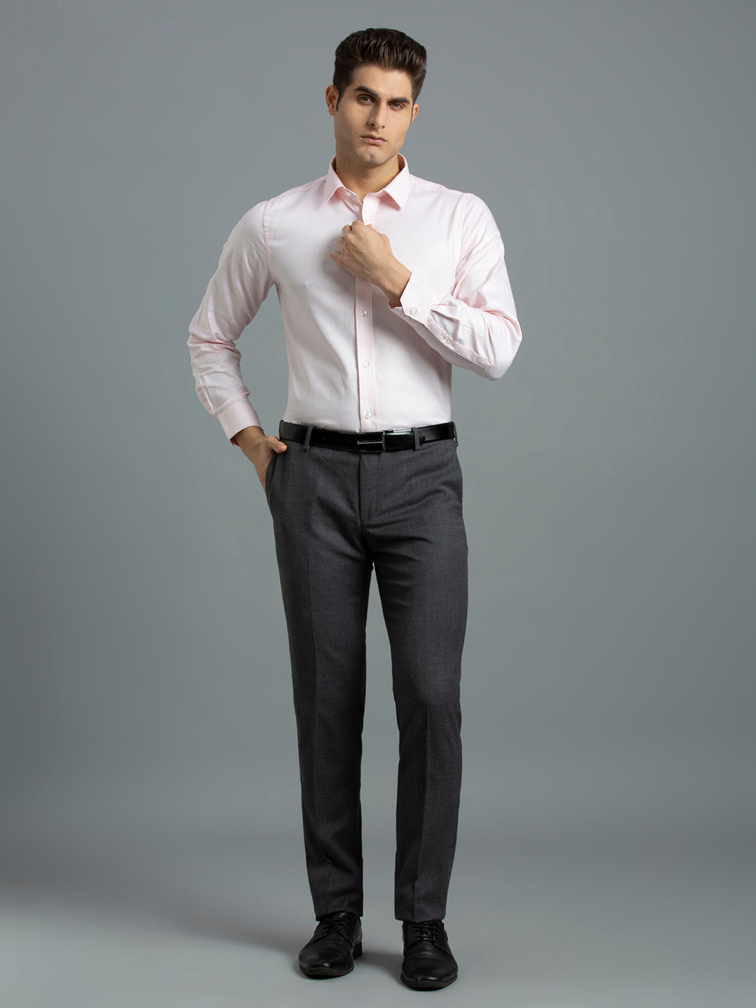 Elegant Light Pink Solid 100% Cotton Slim Fit Formal Full Sleeve Shirt