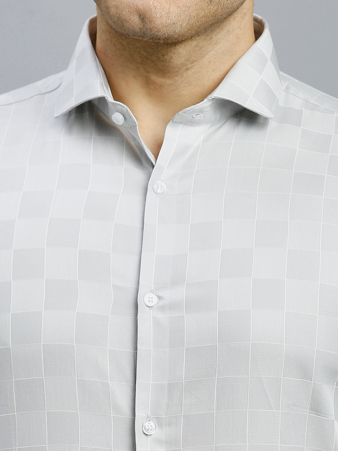 Light Grey Checks 100% Cotton Slim Fit Formal Full Sleeve Shirt