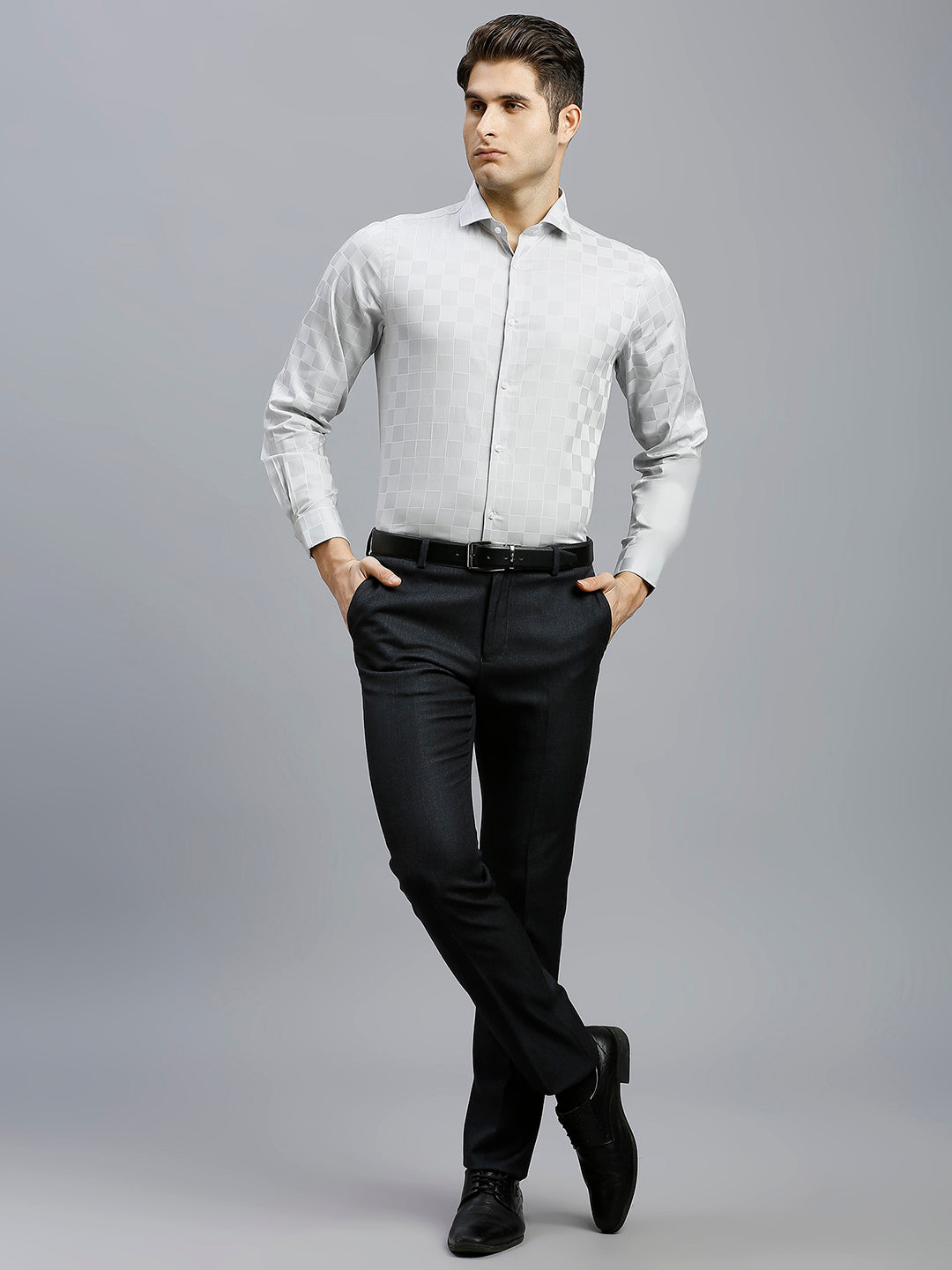 Light Grey Checks 100% Cotton Slim Fit Formal Full Sleeve Shirt