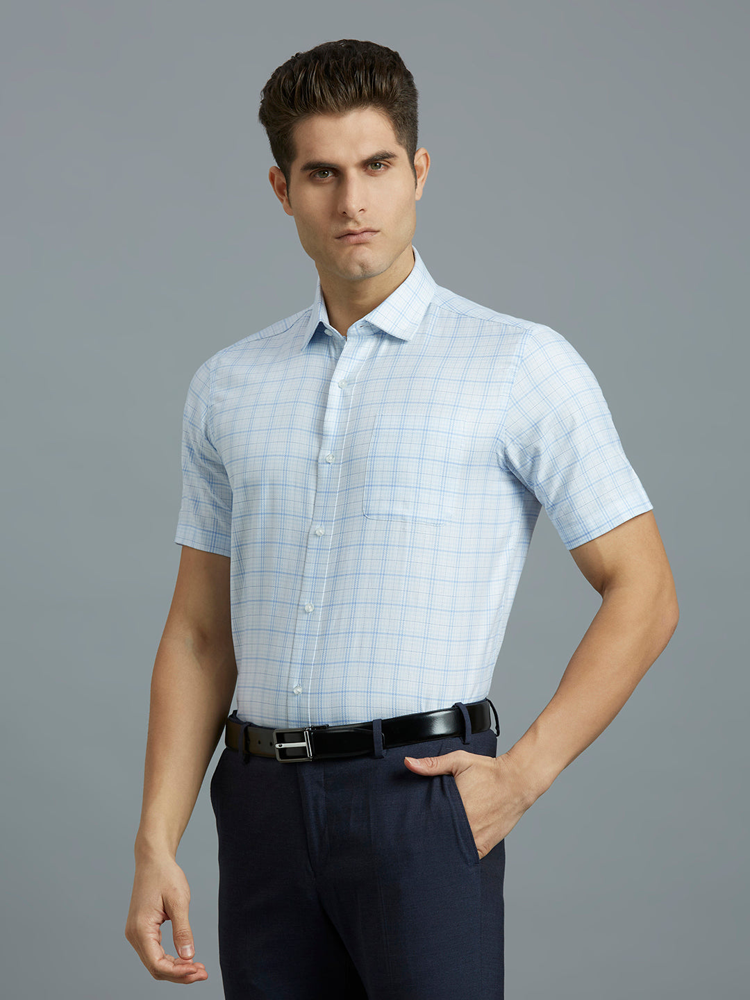 White & Dark Blue & Light Blue Checks 100% Cotton Regular Fit Formal Half Sleeve Shirt
