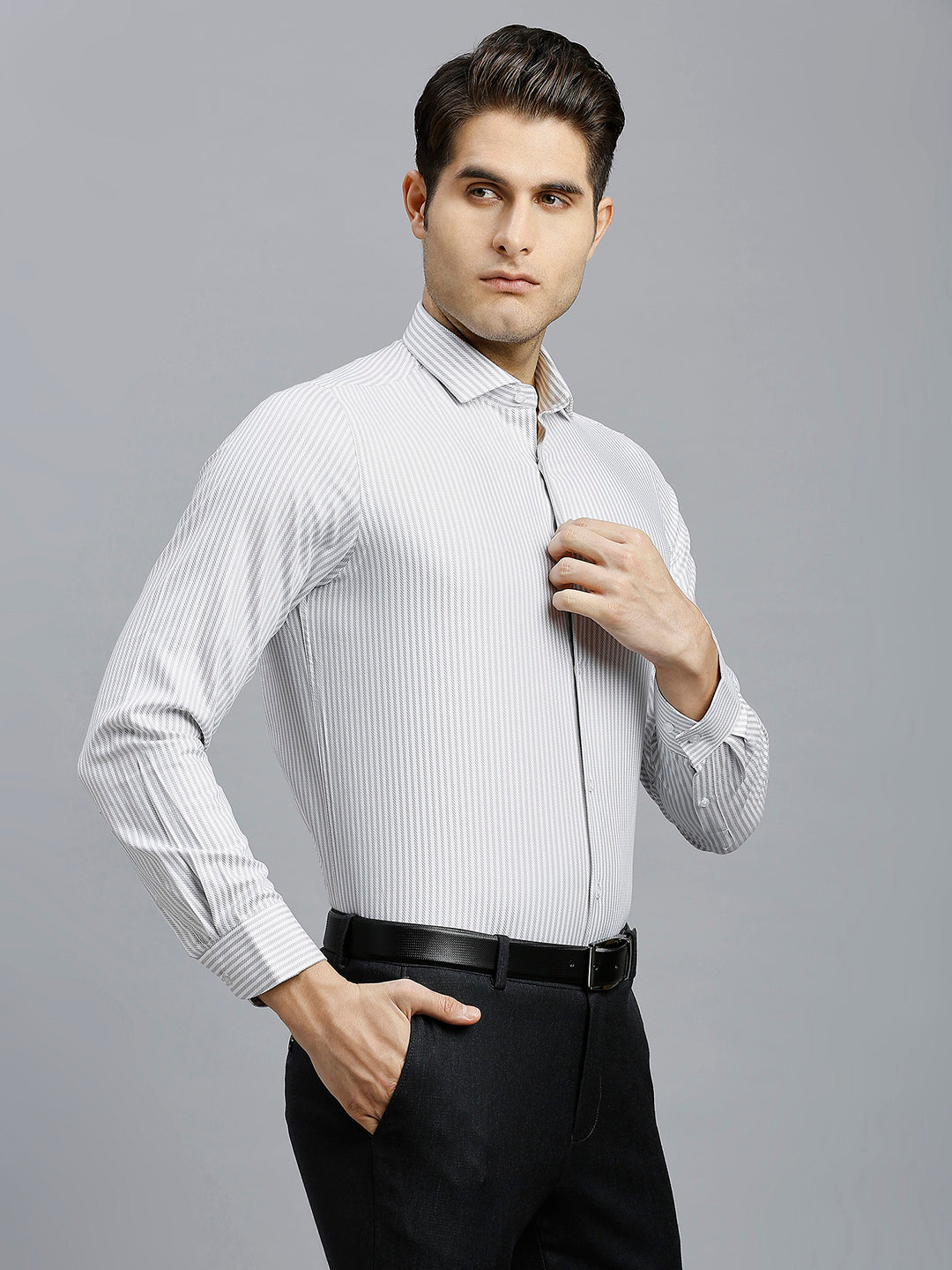 White & Light Violet Dobby Stripe 100% Cotton Slim Fit Formal Full Sleeve Shirt