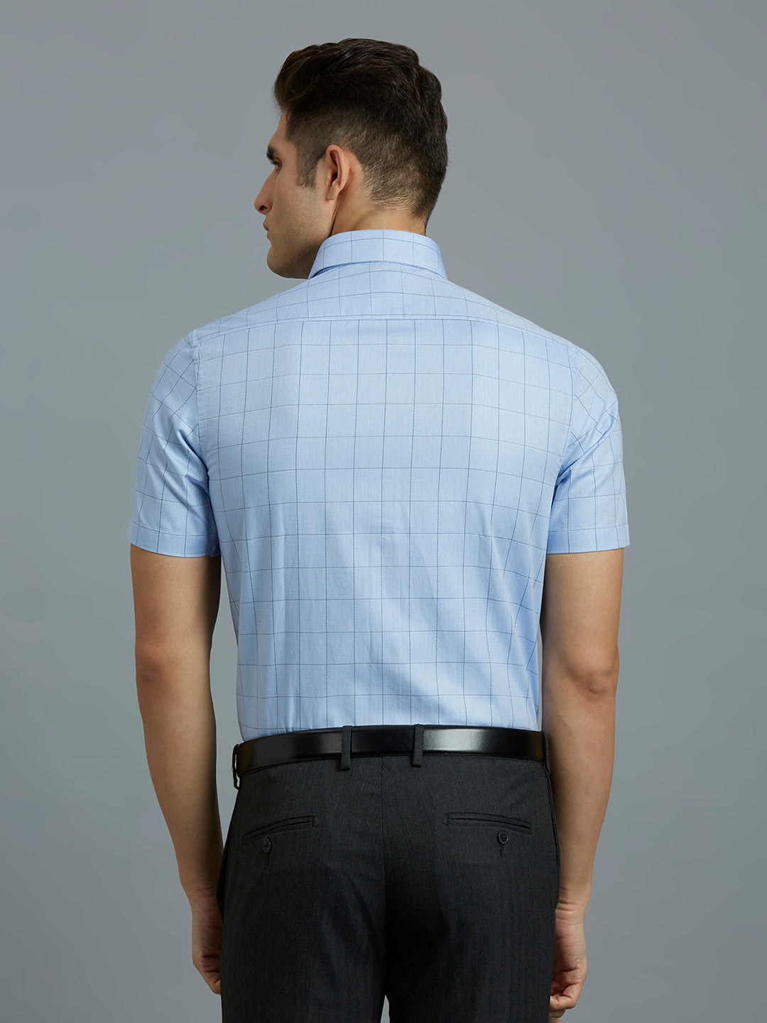 White & Dark Blue Dobby Checks 100% Cotton Regular Fit Formal Half Sleeve Shirt