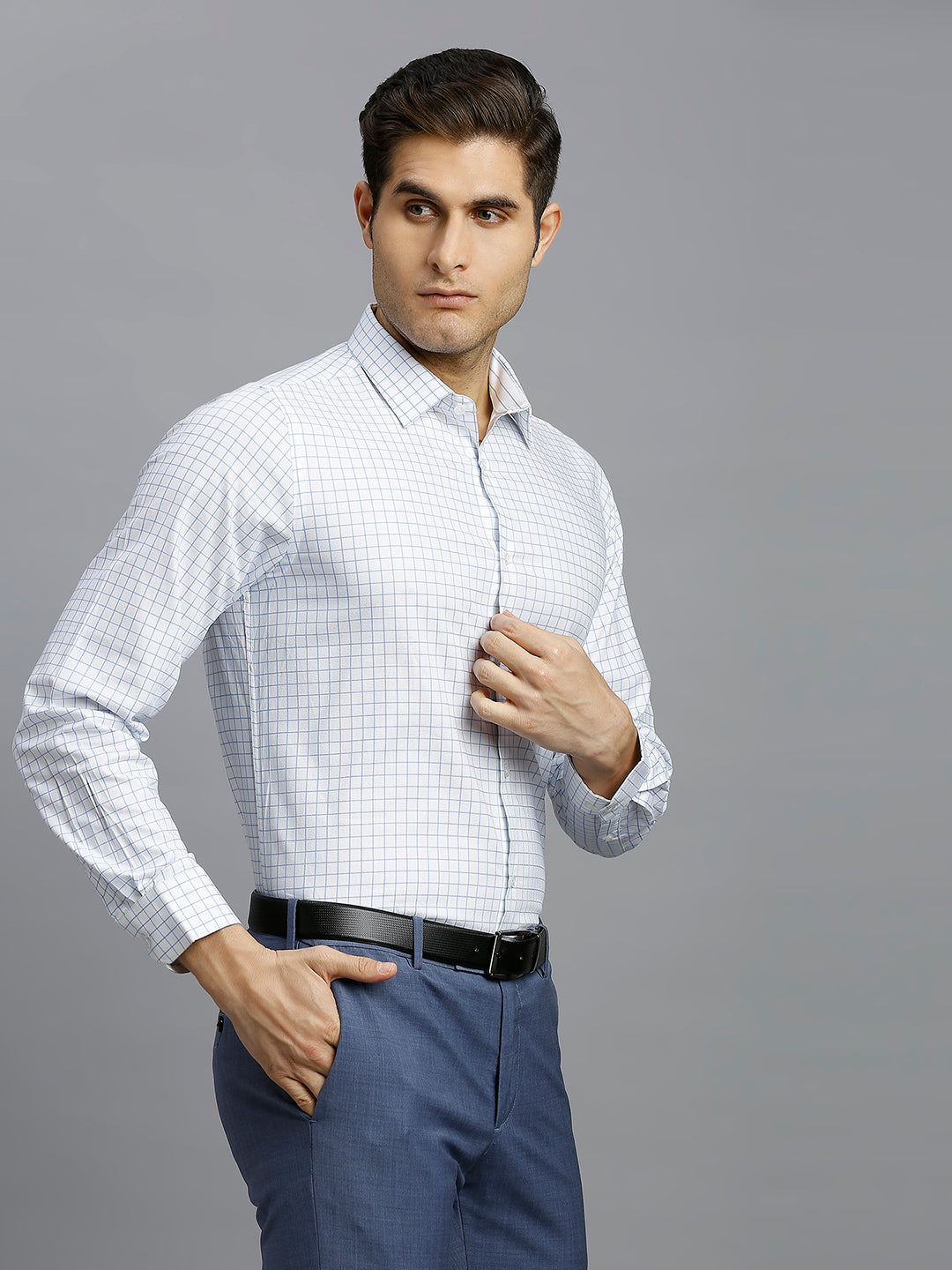 White & Light Blue Checks 100% Cotton Slim Fit Formal Full Sleeve Shirt