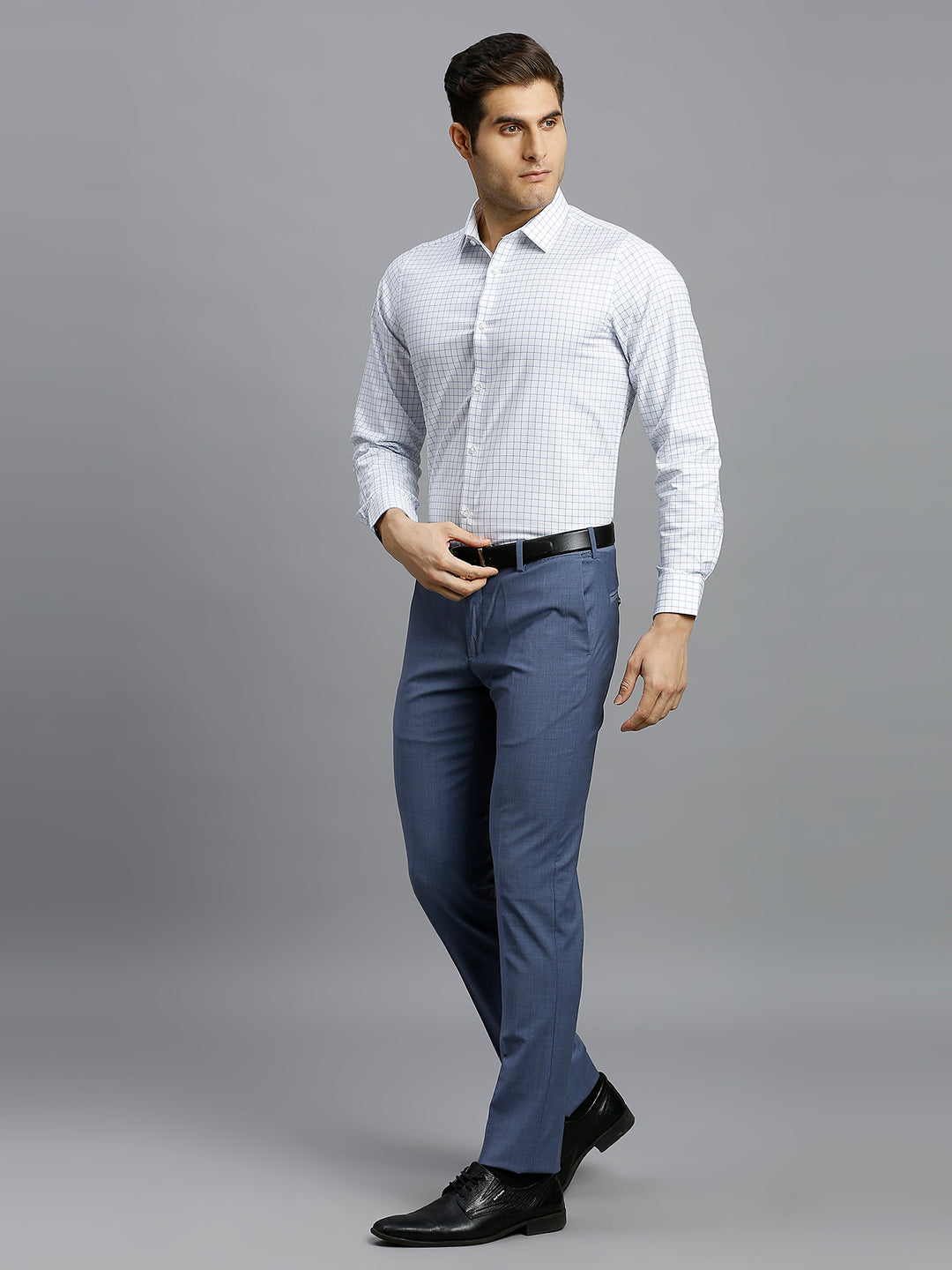 White & Light Blue Checks 100% Cotton Slim Fit Formal Full Sleeve Shirt