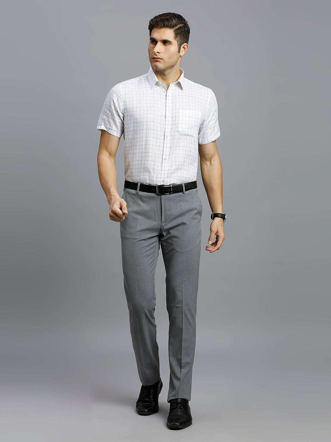 White & Blue Checks 100% Linen Regular Fit Formal Half Sleeve Shirt