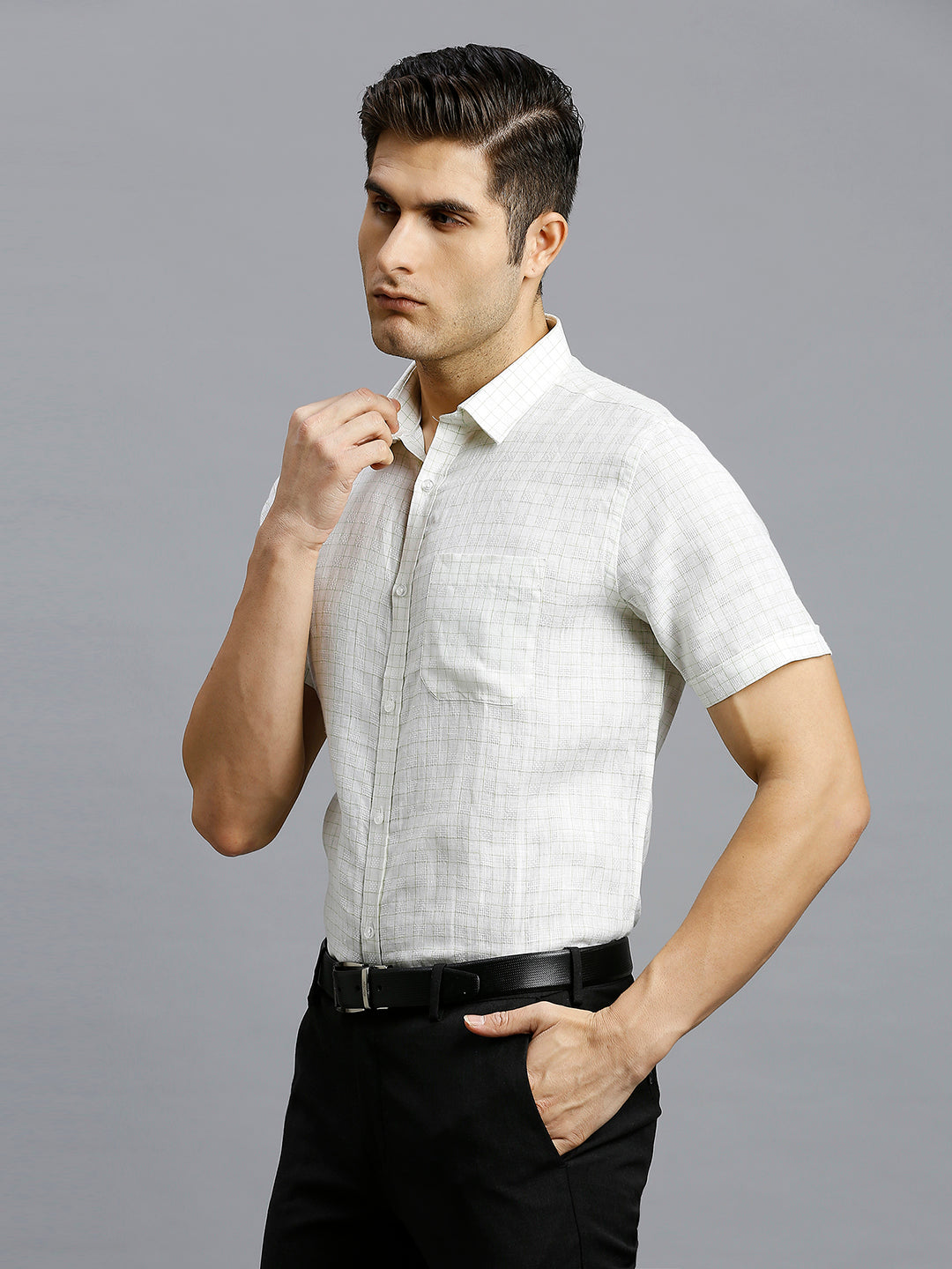 White & Green Checks 100% Linen Regular Fit Formal Half Sleeve Shirt