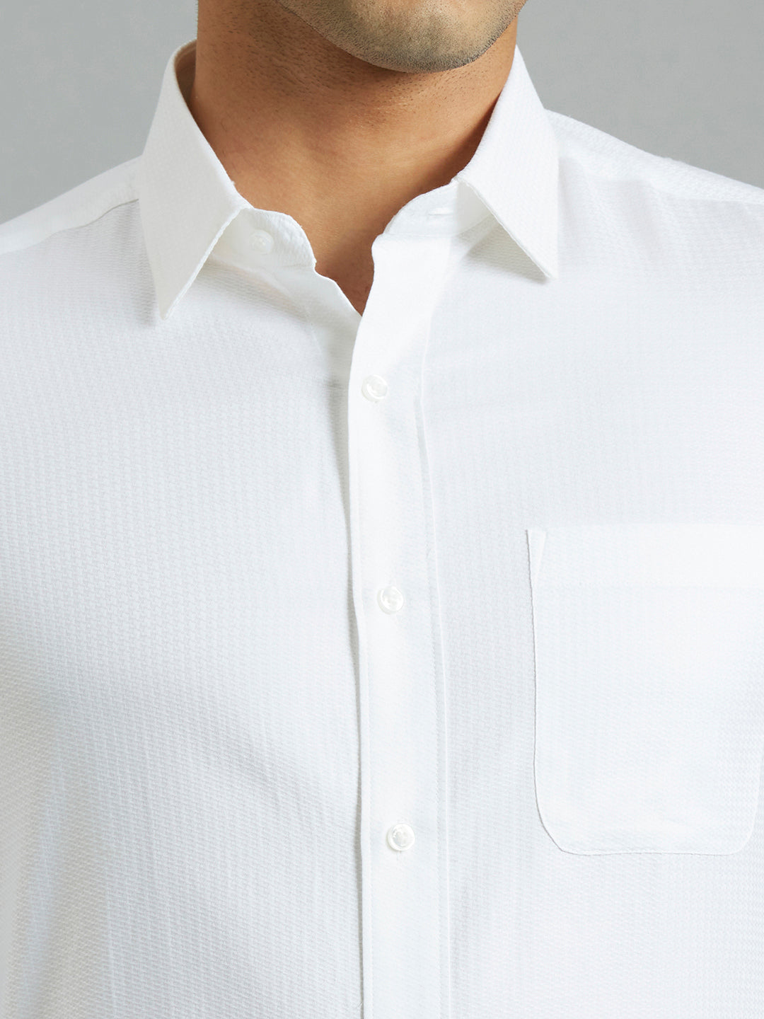 Stylish White Solid 100% Cotton Regular Fit Formal Full Sleeve Shirt