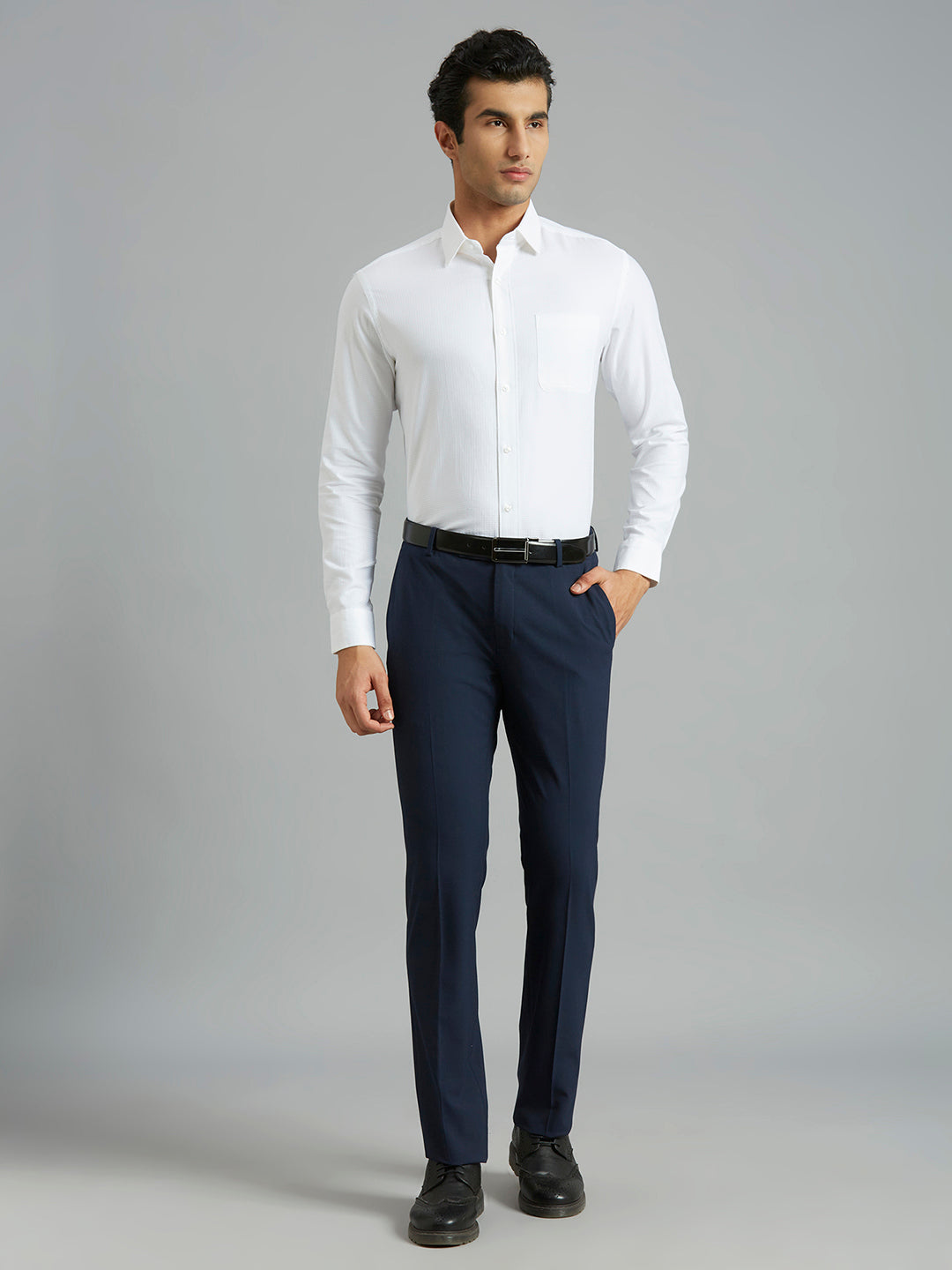 Stylish White Solid 100% Cotton Regular Fit Formal Full Sleeve Shirt