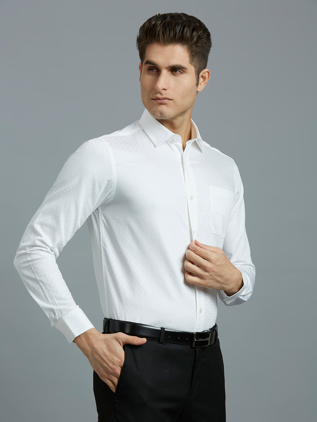 Elegant White Solid 100% Cotton Regular Fit Formal Full Sleeve Shirt