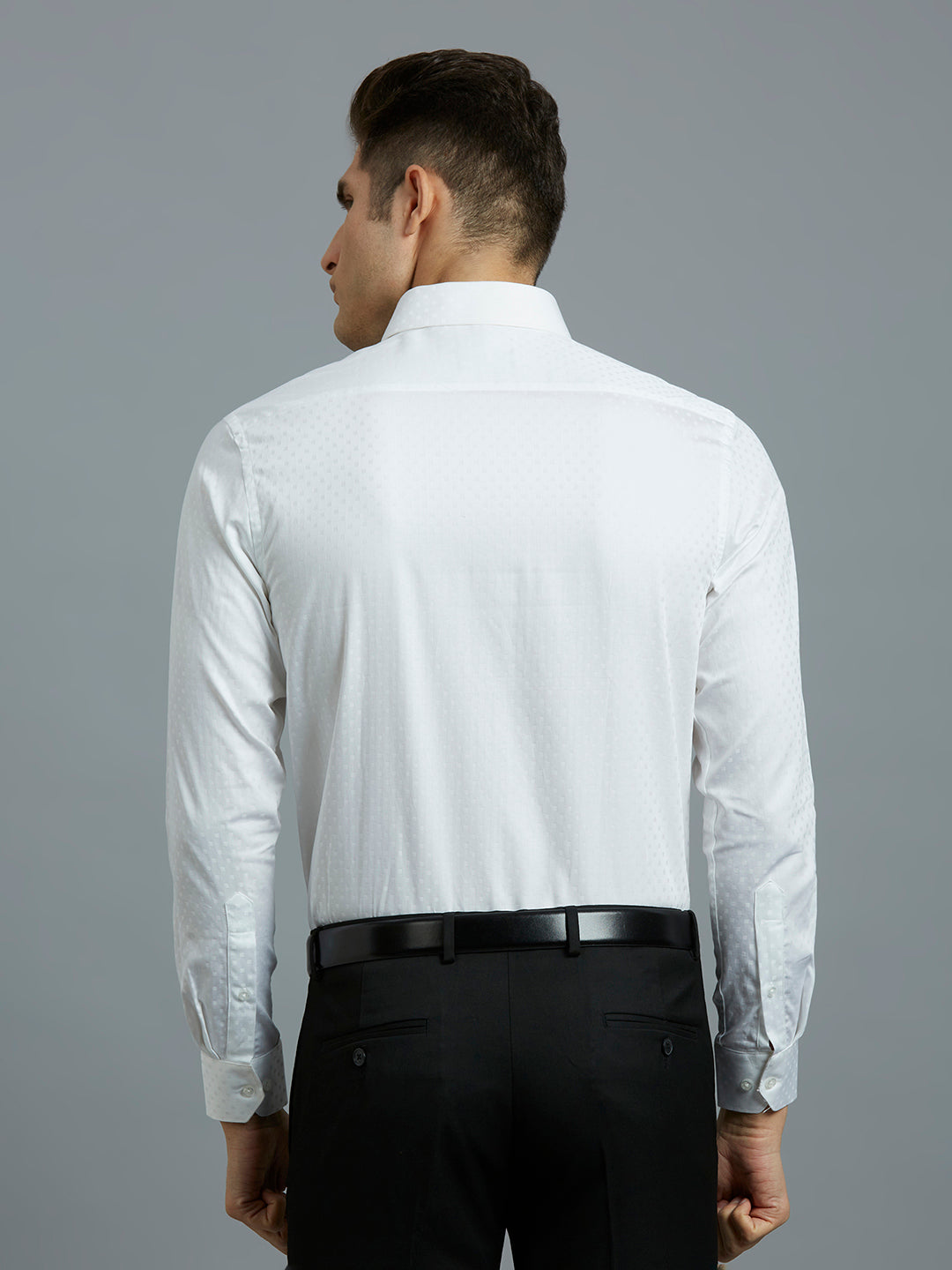Elegant White Solid 100% Cotton Regular Fit Formal Full Sleeve Shirt