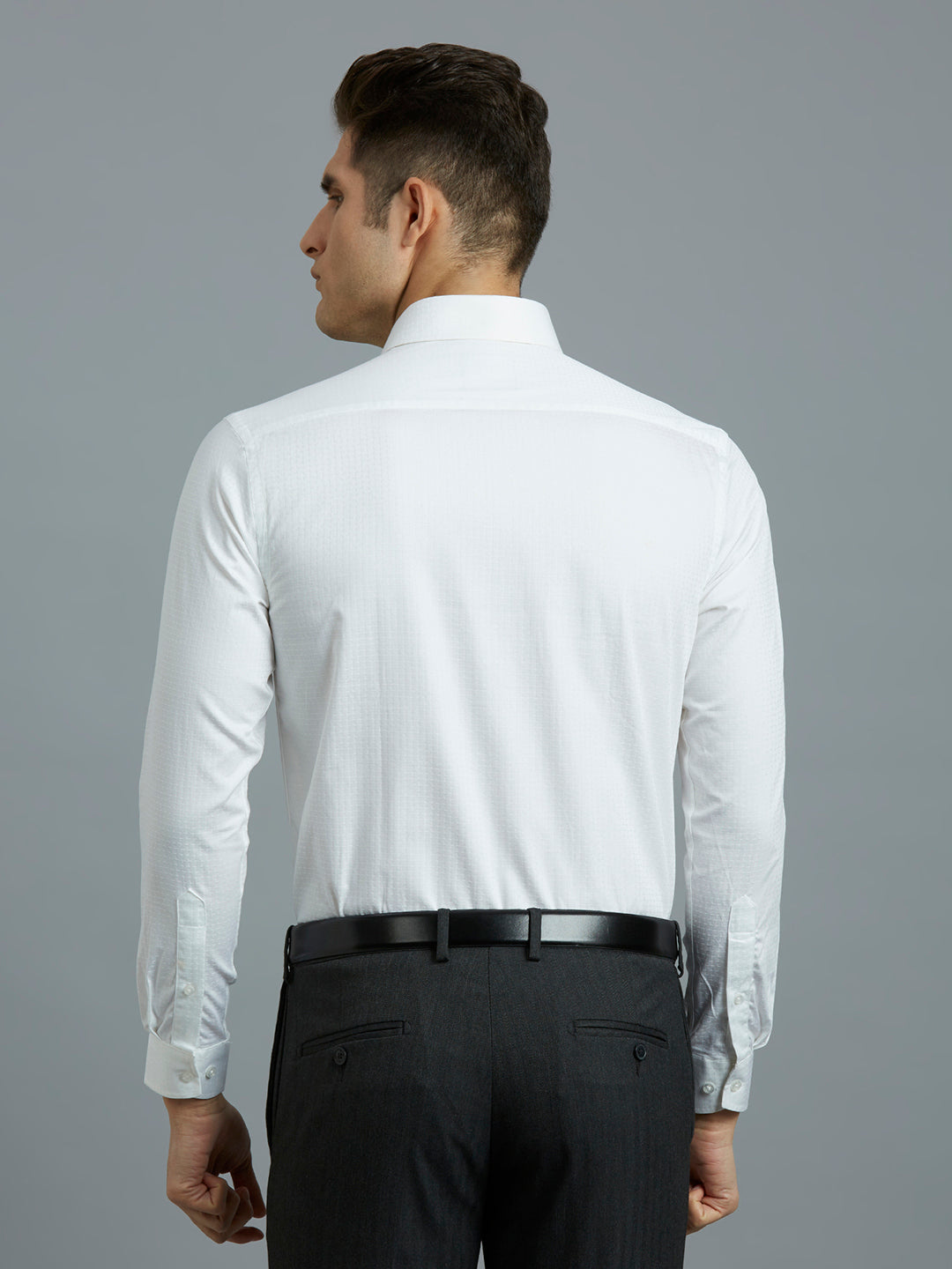 Premium White Solid 100% Cotton Regular Fit Formal Full Sleeve Shirt