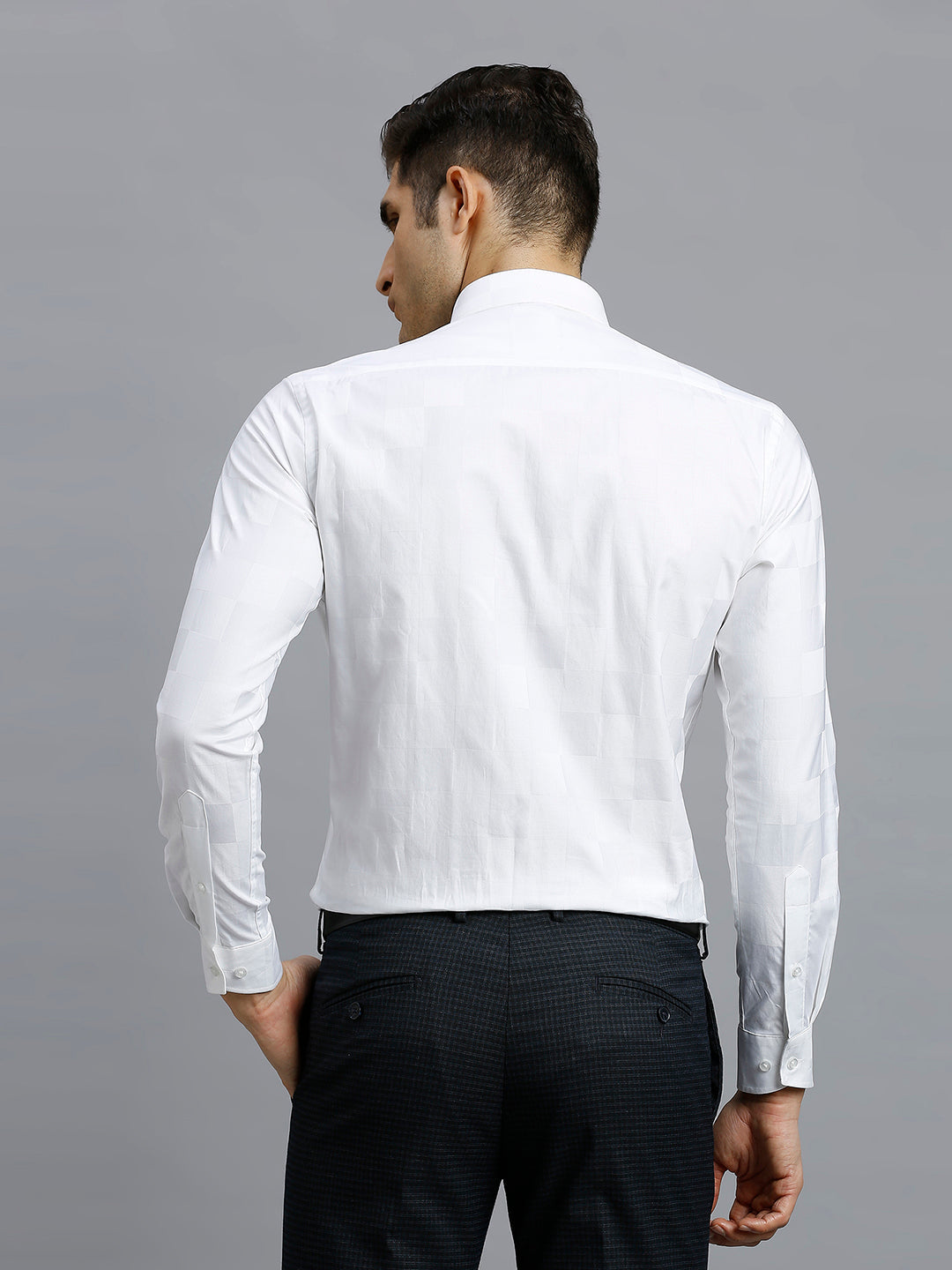Versatile White Solid 100% Cotton Regular Fit Formal Full Sleeve Shirt