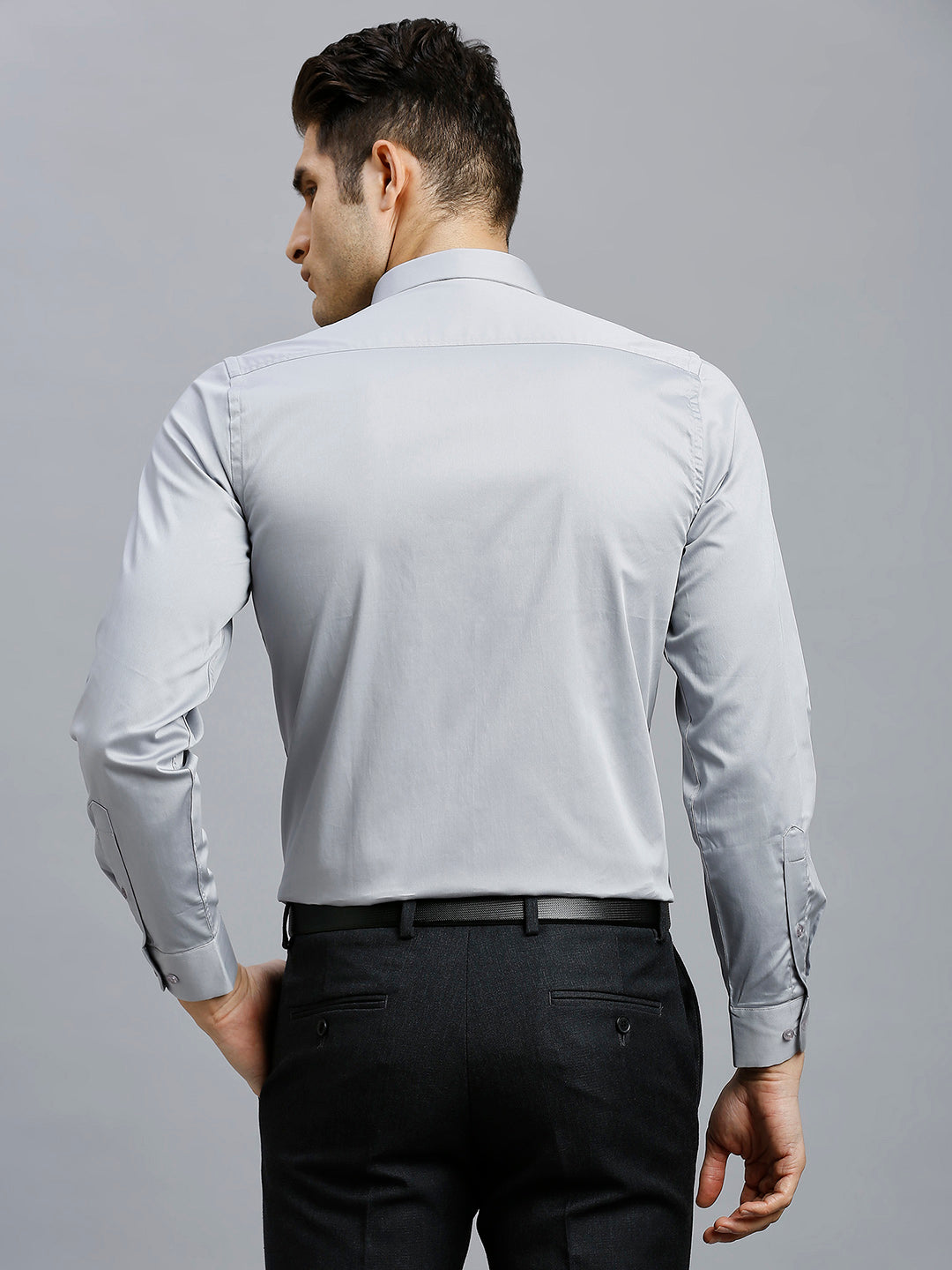 Light Grey Solid 60'S Satin Lycra Slim Fit Formal Full Sleeve Shirt