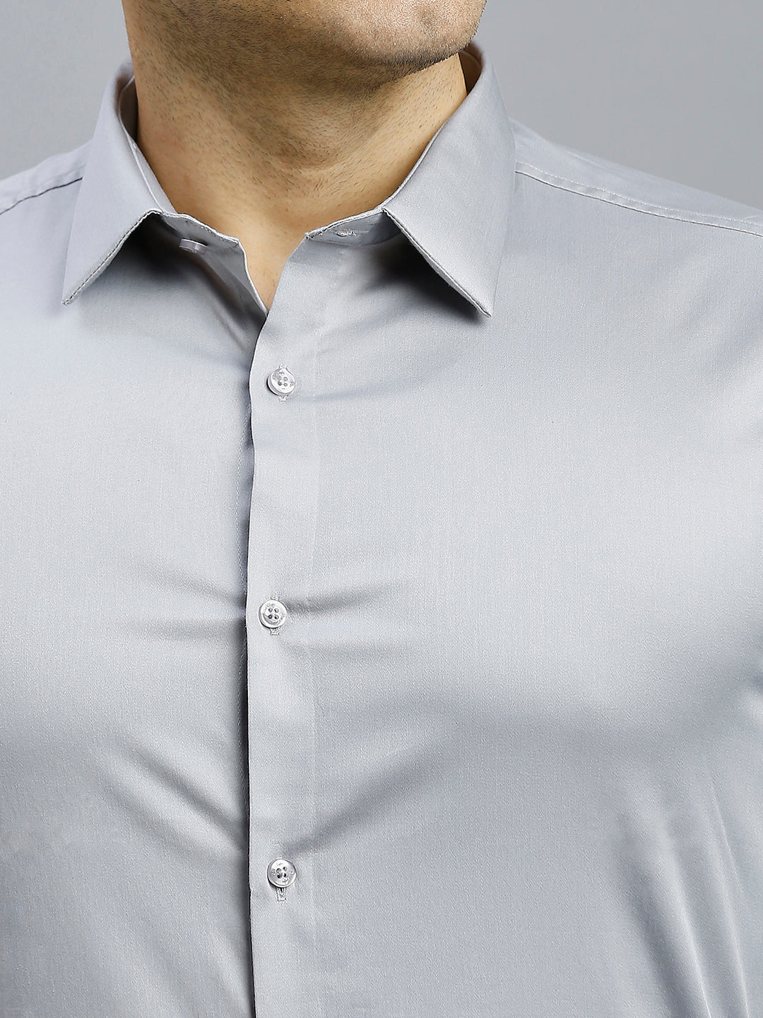 Light Grey Solid 60'S Satin Lycra Slim Fit Formal Full Sleeve Shirt