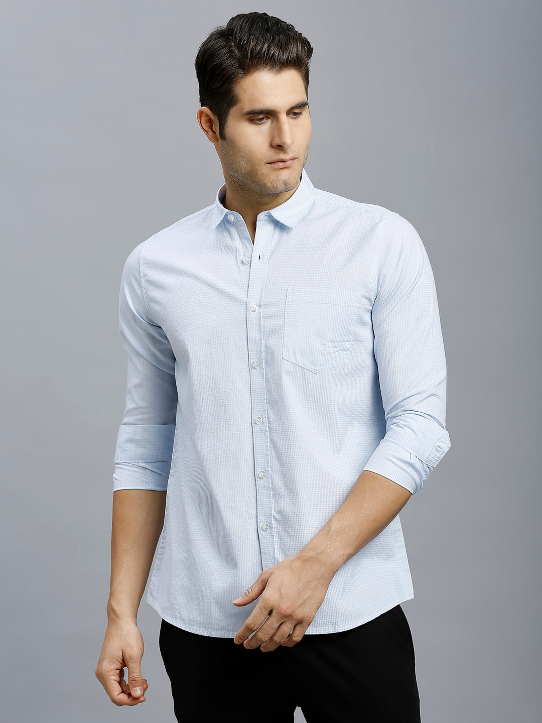 White & Sky Blue Checks 100% Cotton Slim Fit Casual Full Sleeve Shirt