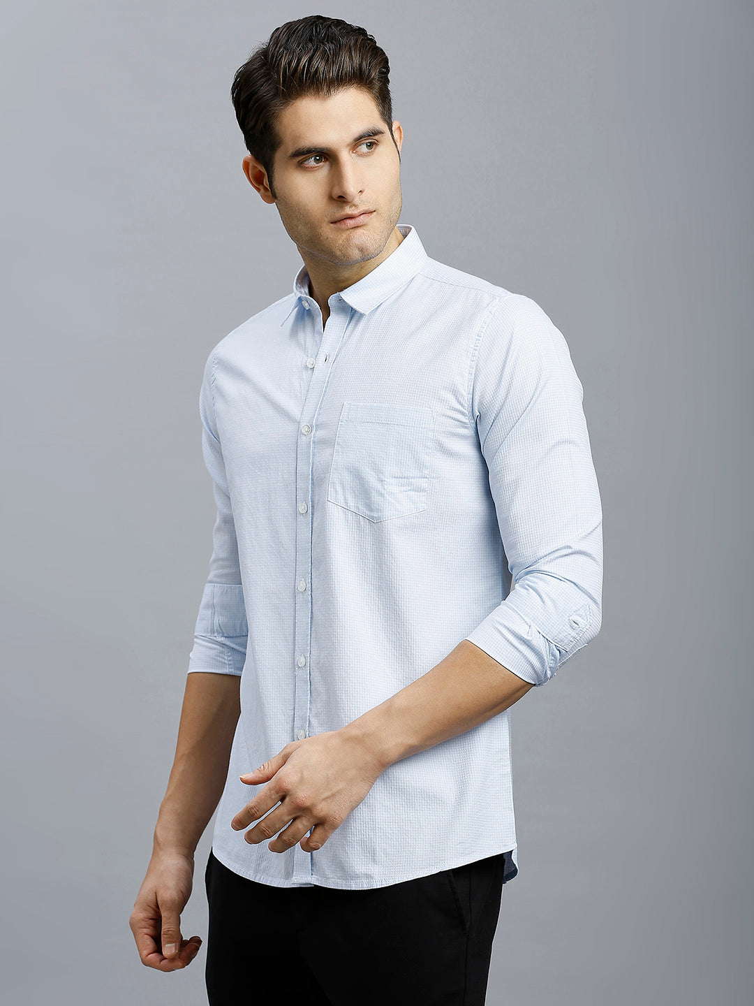 White & Sky Blue Checks 100% Cotton Slim Fit Casual Full Sleeve Shirt