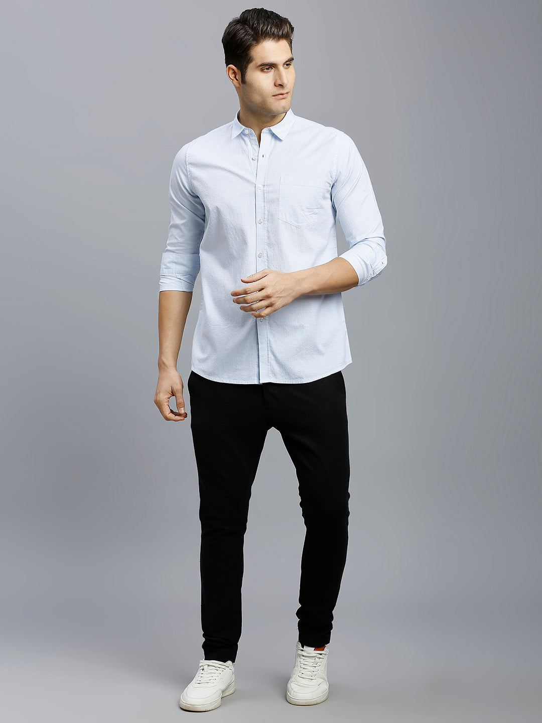 White & Sky Blue Checks 100% Cotton Slim Fit Casual Full Sleeve Shirt